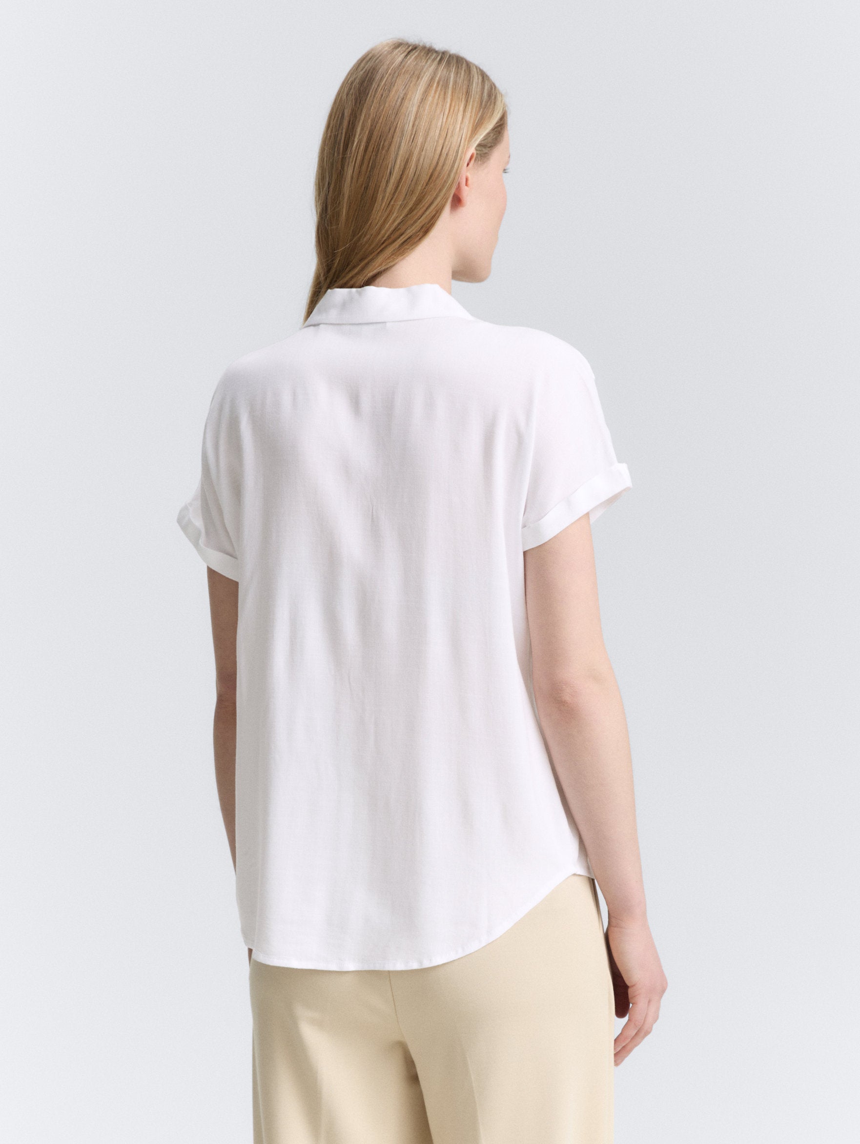 Tom Tailor_Loose-Fit Viscose Blouse_1046191_20000_03