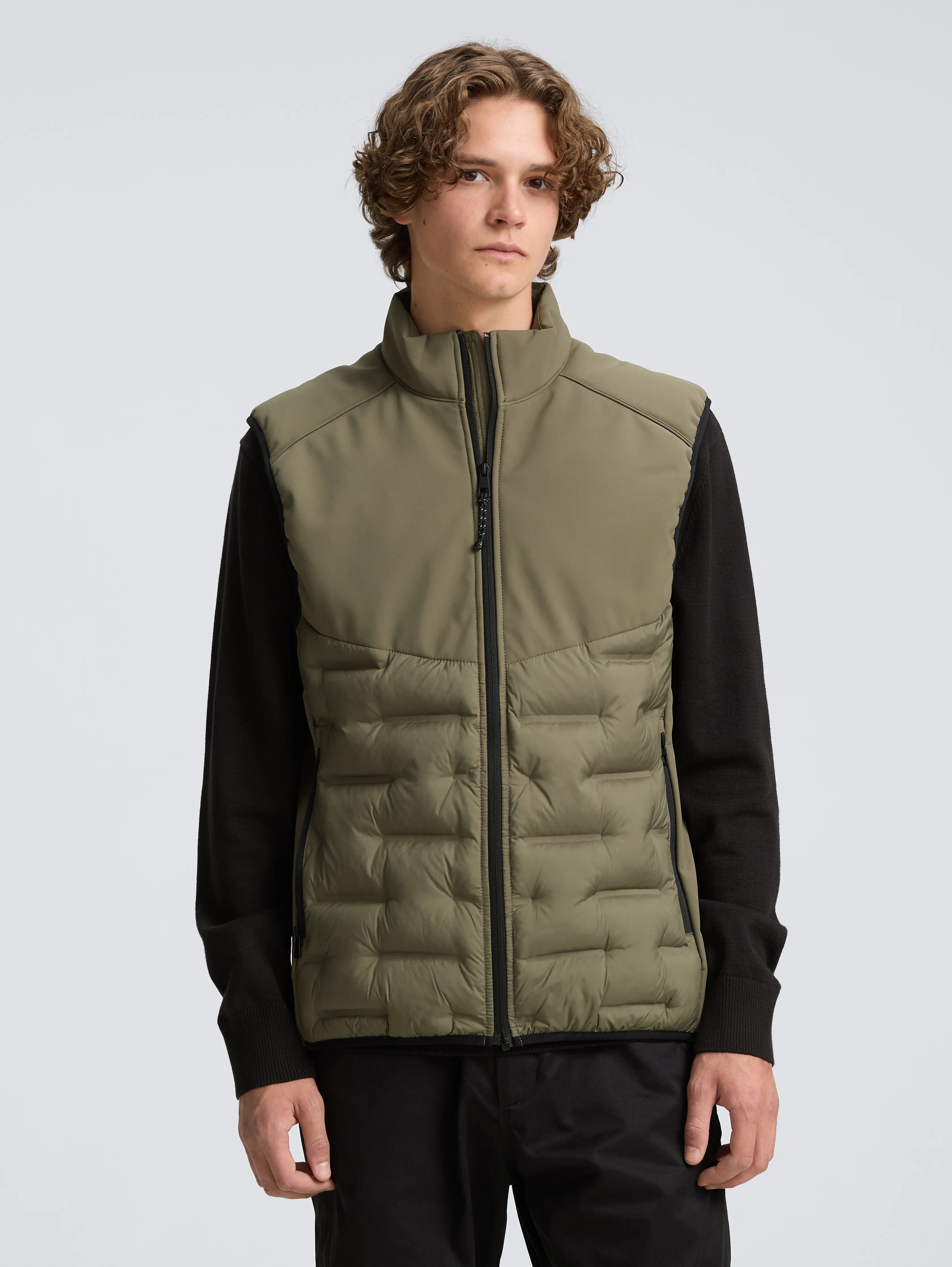 Tom Tailor_0_Hybrid Quilted Waistcoat with Stand-Up Collar_1046264_11848_02