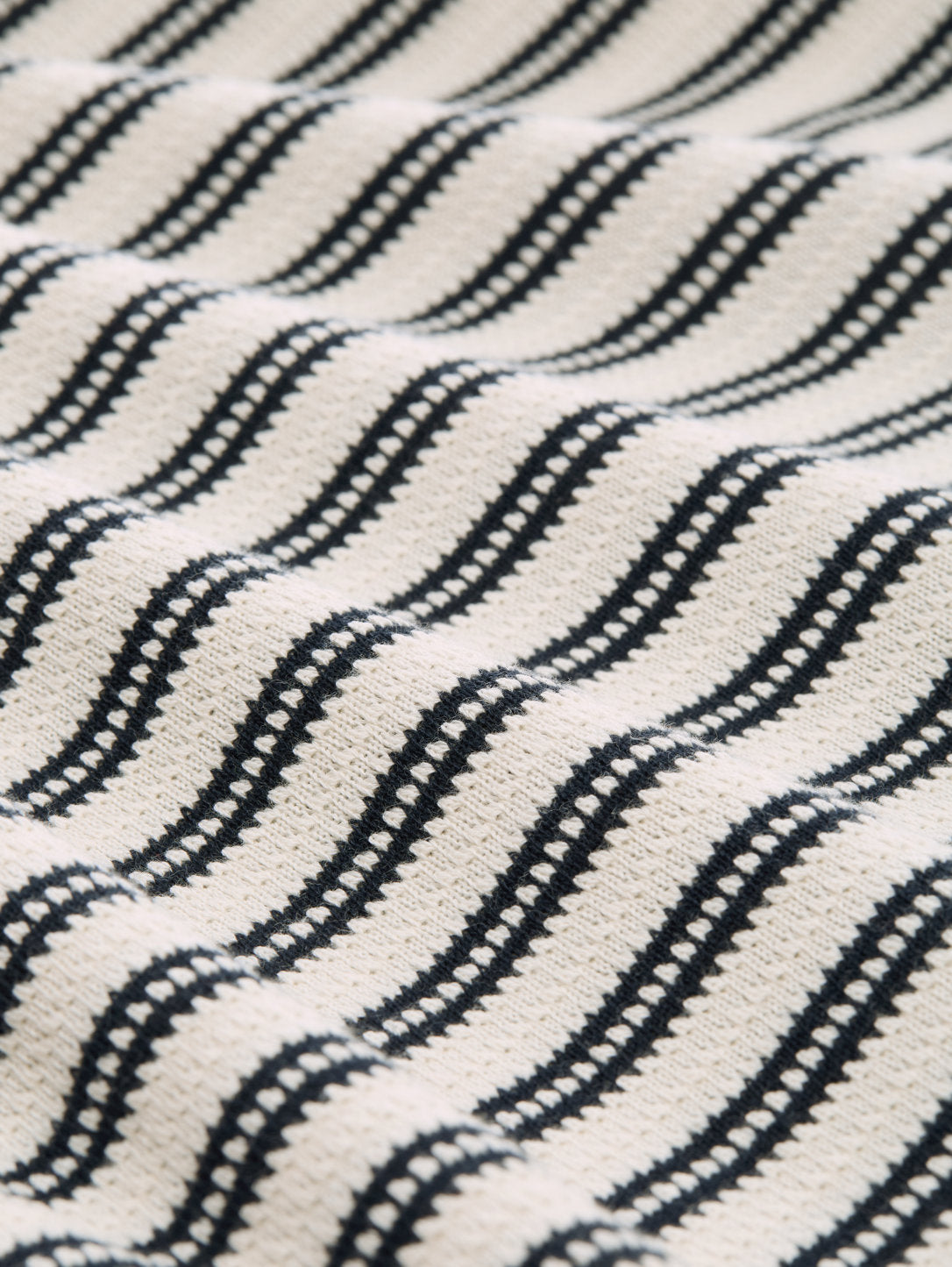 Tom Tailor_Knitted Top with Polo Collar_1046412_37997_05