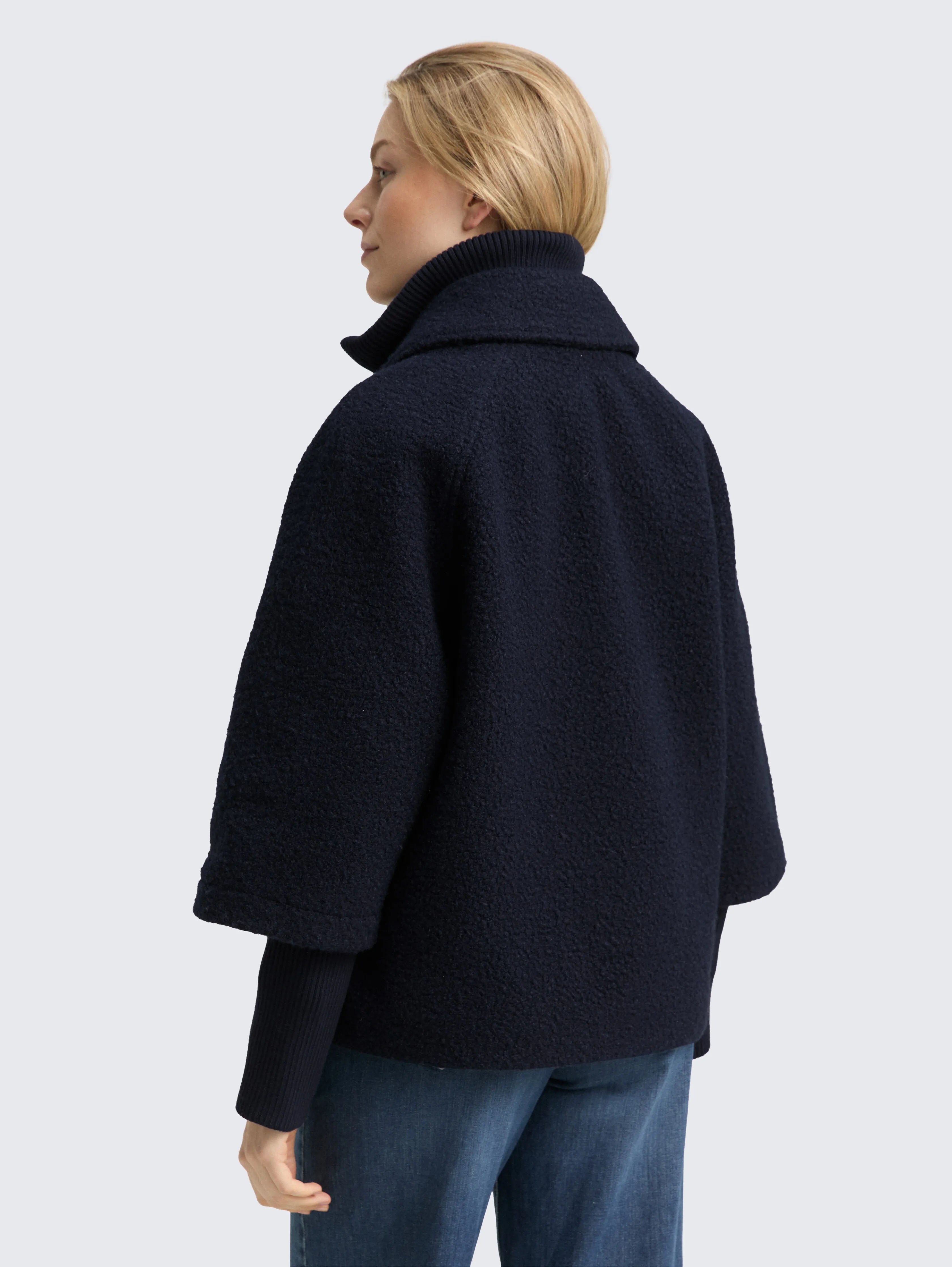 Tom Tailor_0_BouclŽ Cape Jacket in a 2-In-1 Look_1046602_10668_03