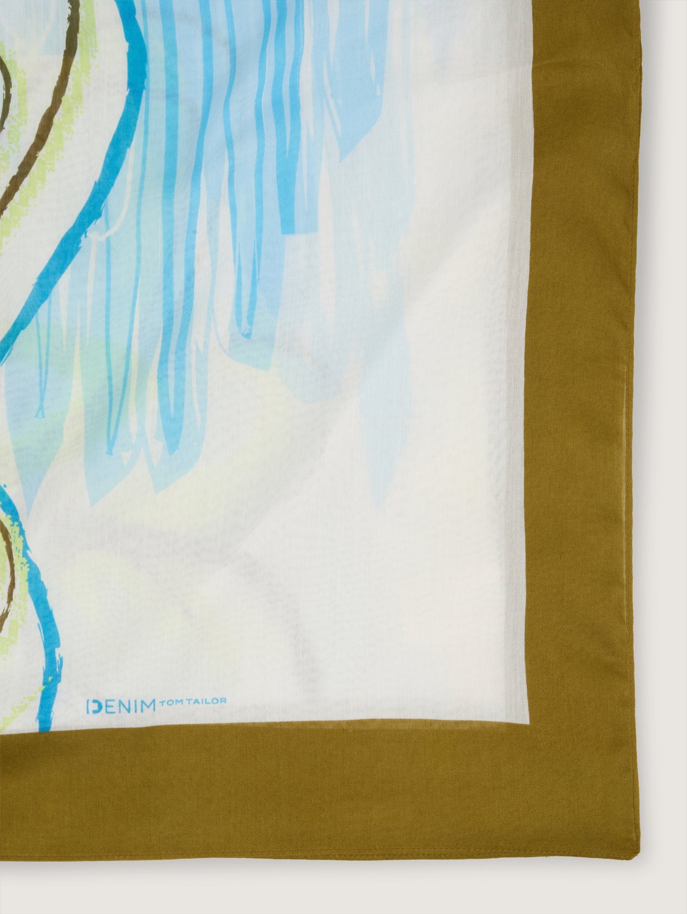 Tom Tailor_Scarf with Floral Pattern_1046660_37946_03