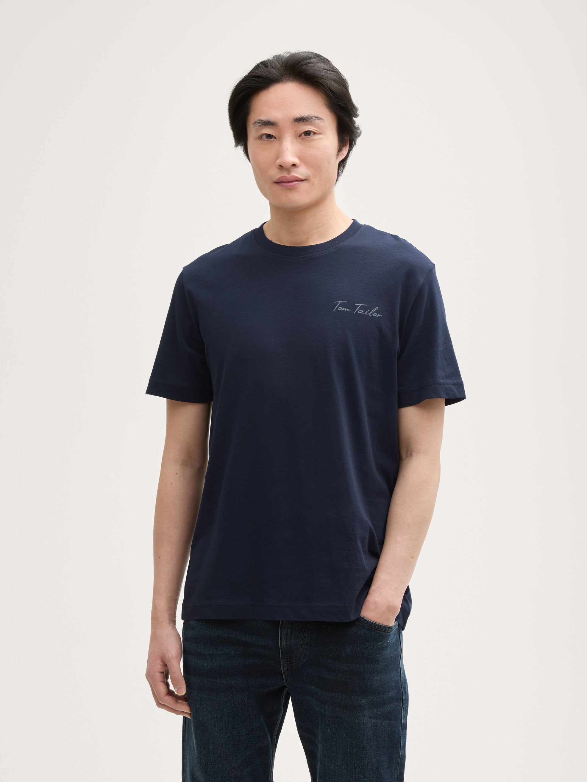 Tom Tailor_Basic T-Shirt with Small Logo Print_1046711_10668_01
