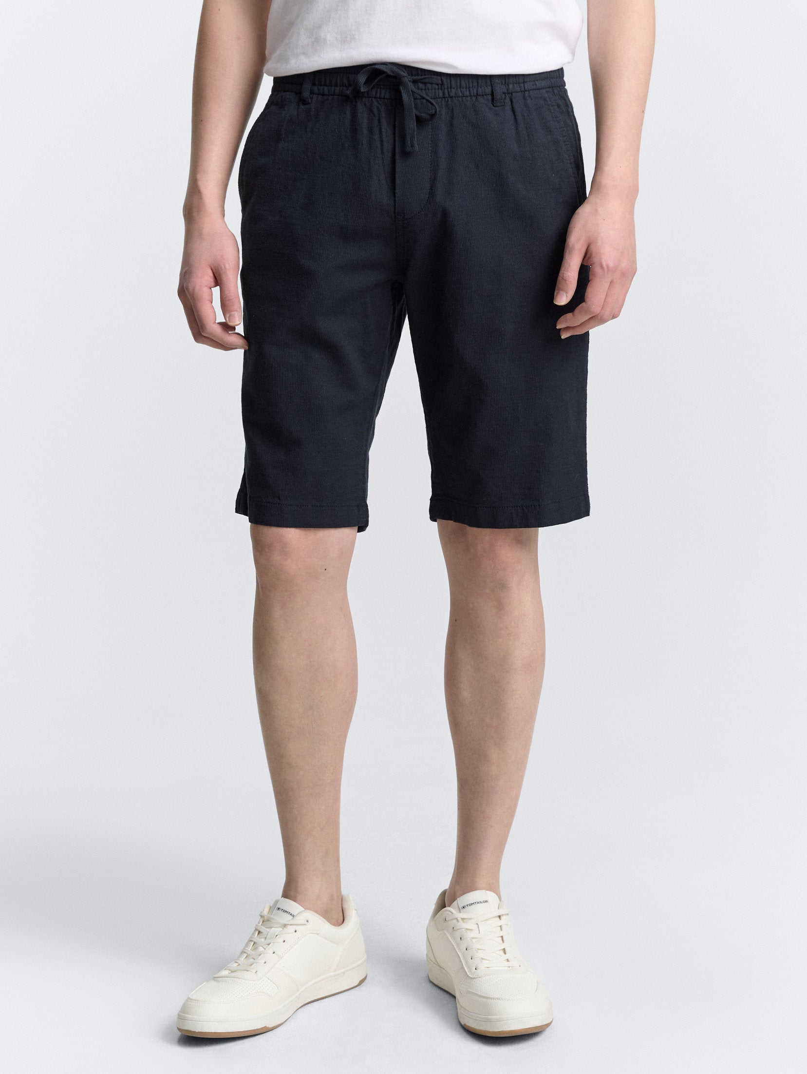 Tom Tailor_Regular Fit Shorts with Linen Content_1046813_10668_04