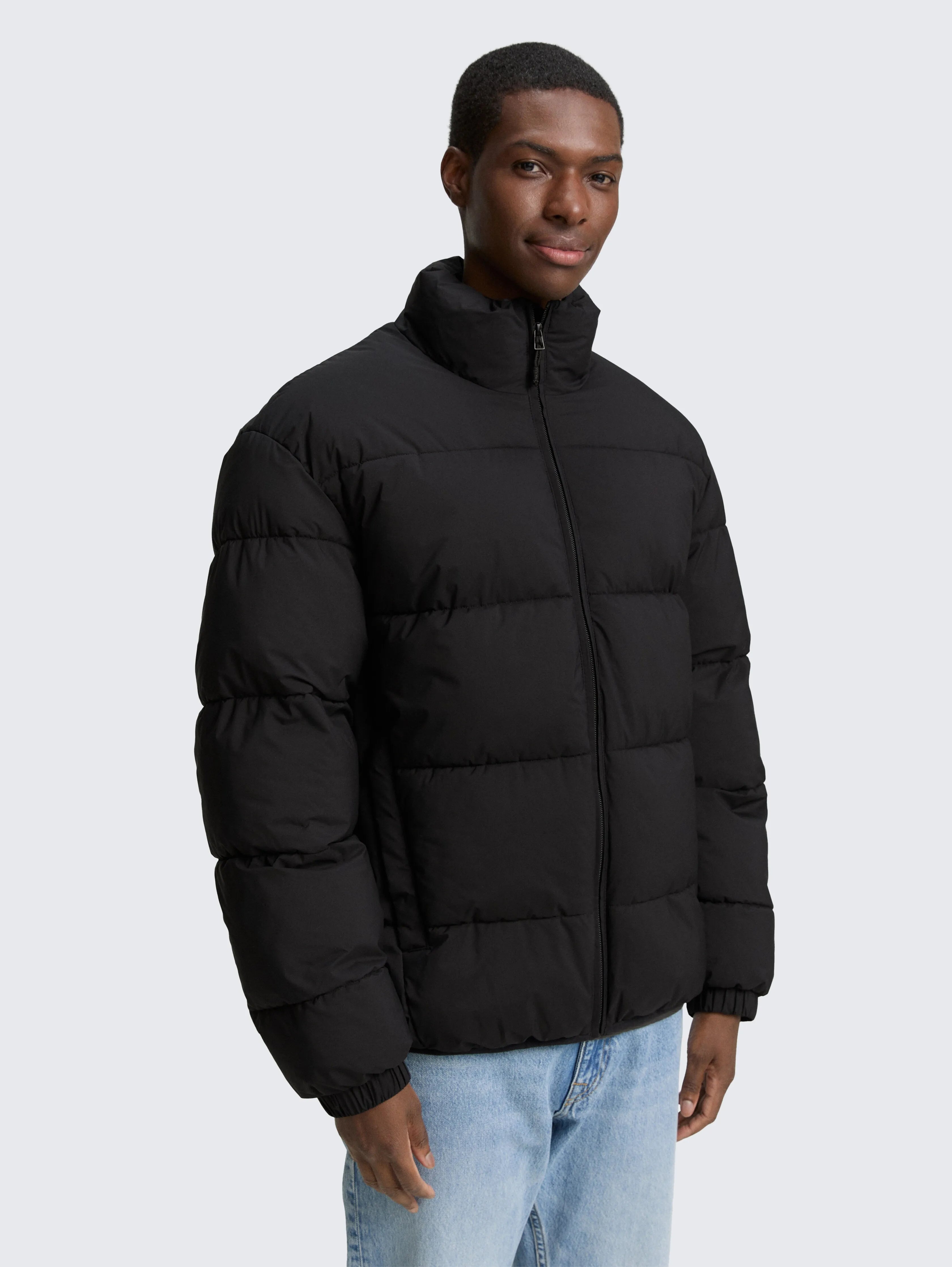Tom Tailor_0_Lightweight Puffer Jacket with Stand-Up Collar_1046902_29999_02