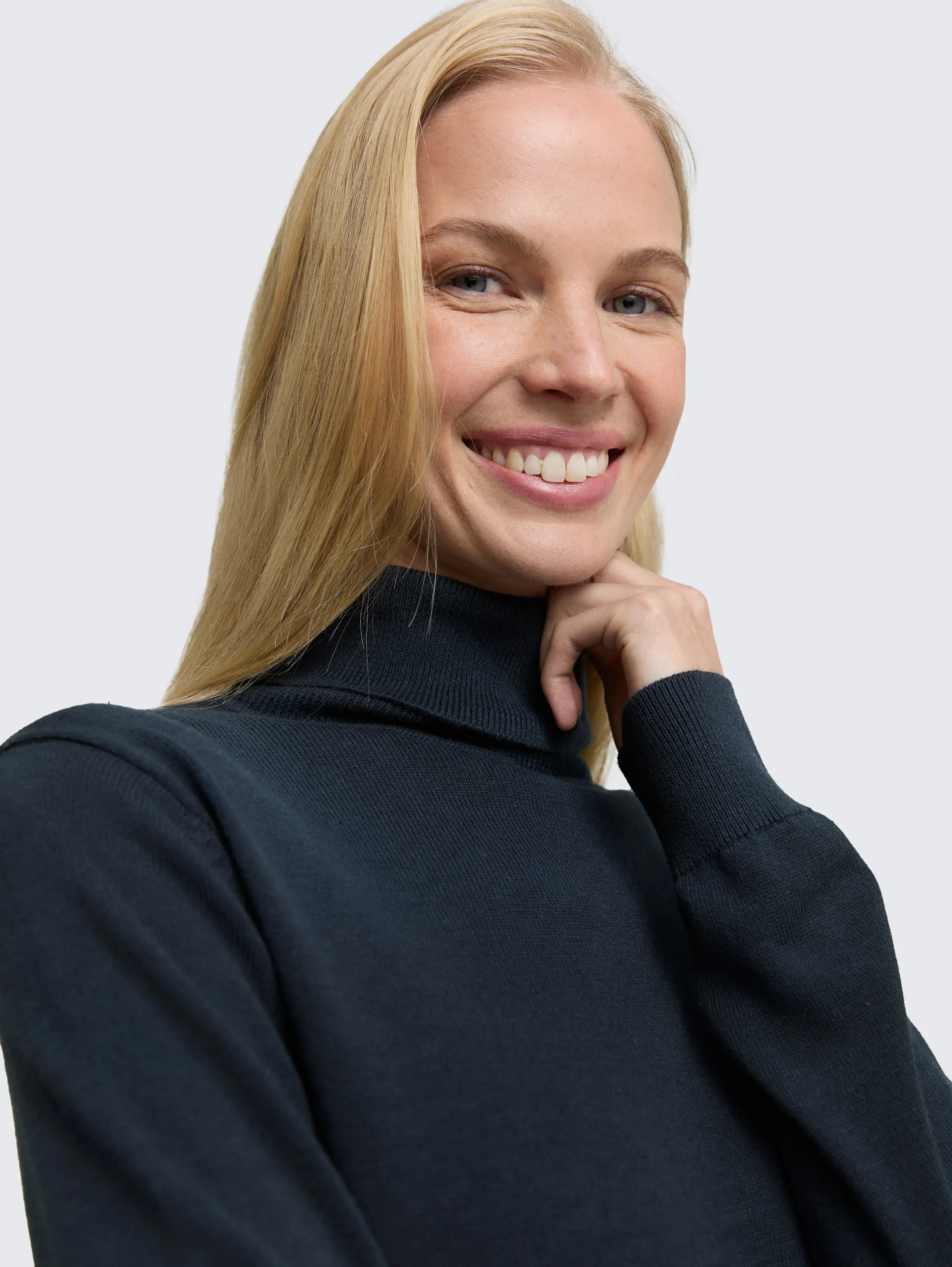 Tom Tailor_0_Basic Turtleneck Jumper_1047675_11019_05