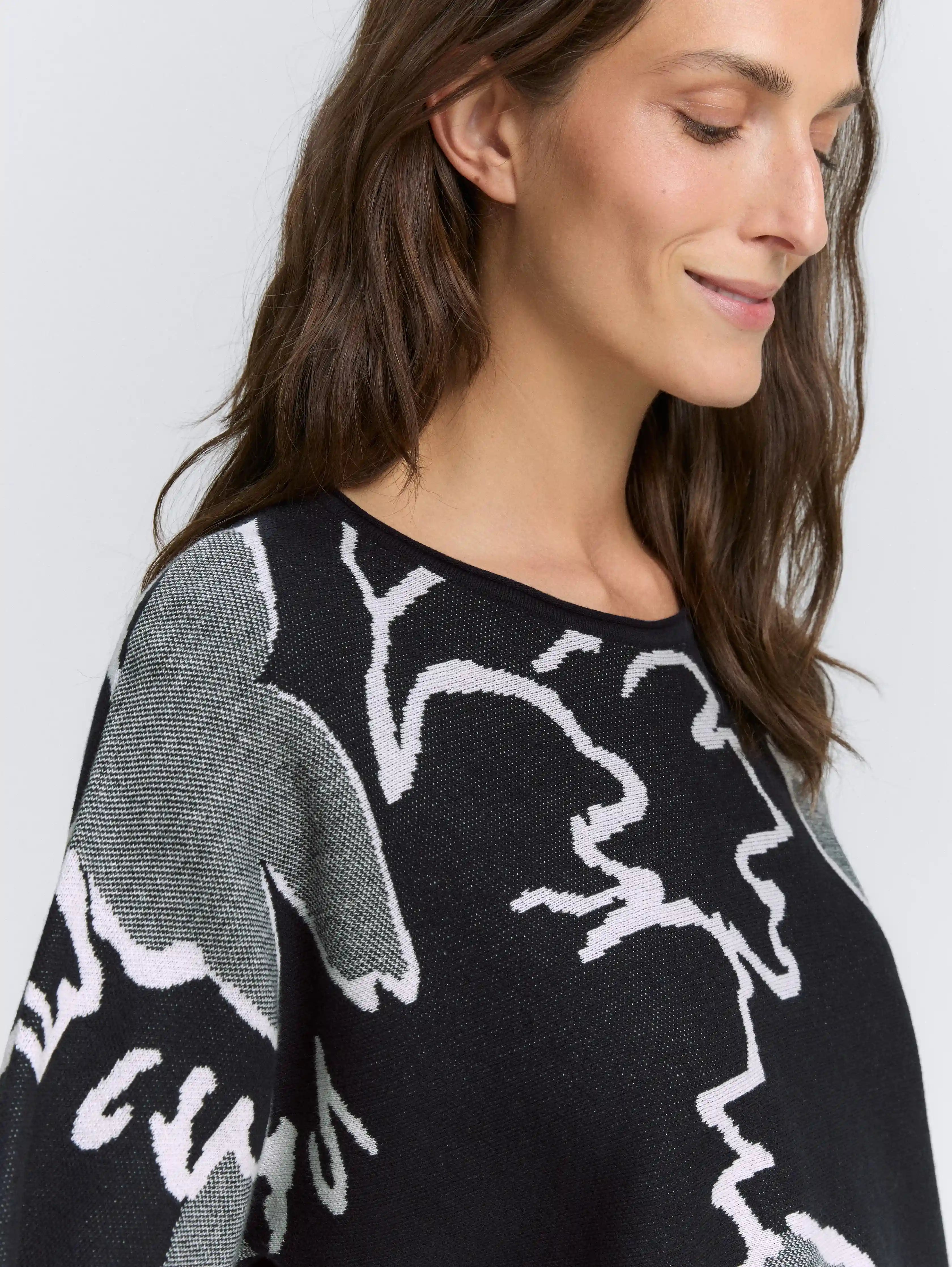 Tom Tailor_0_Loose Fit Knitted Jumper with Pattern_1047684_38709_05