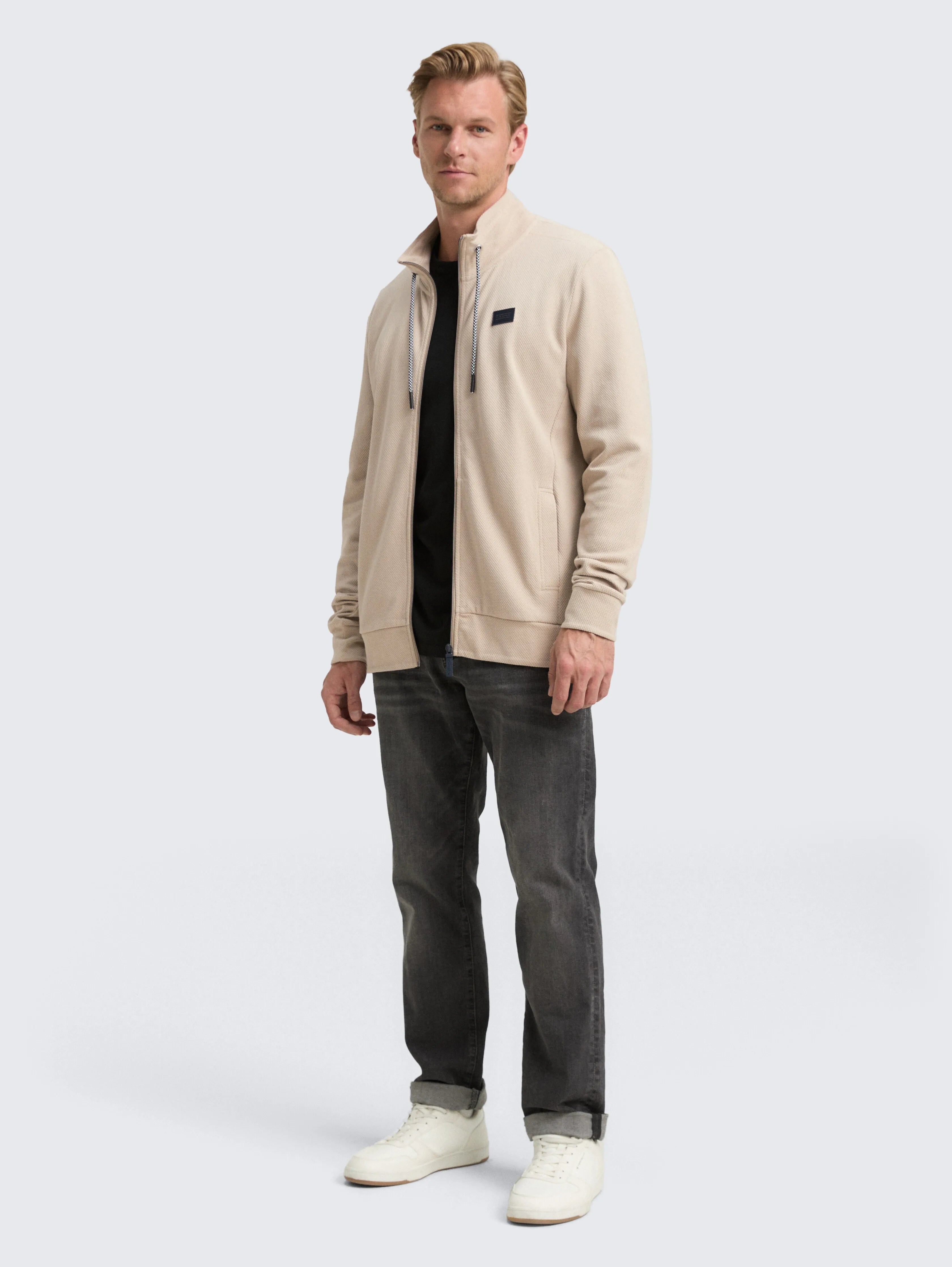 Tom Tailor_0_Ultralight Sweat Jacket with Stand-Up Collar_1047792_16764_01