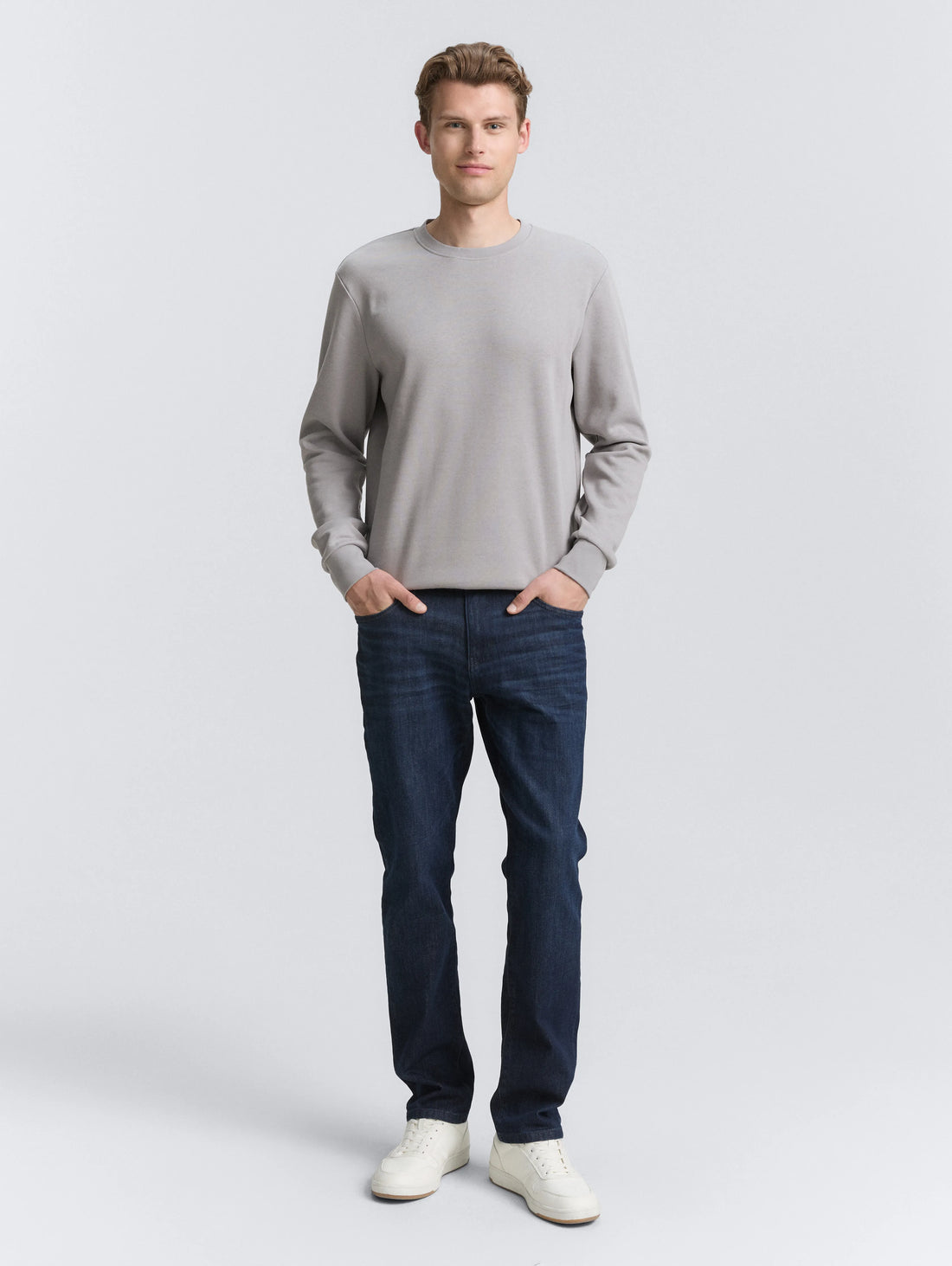 Tom Tailor_0_Basic Sweatshirt in Plain Colours_1047826_30992_03