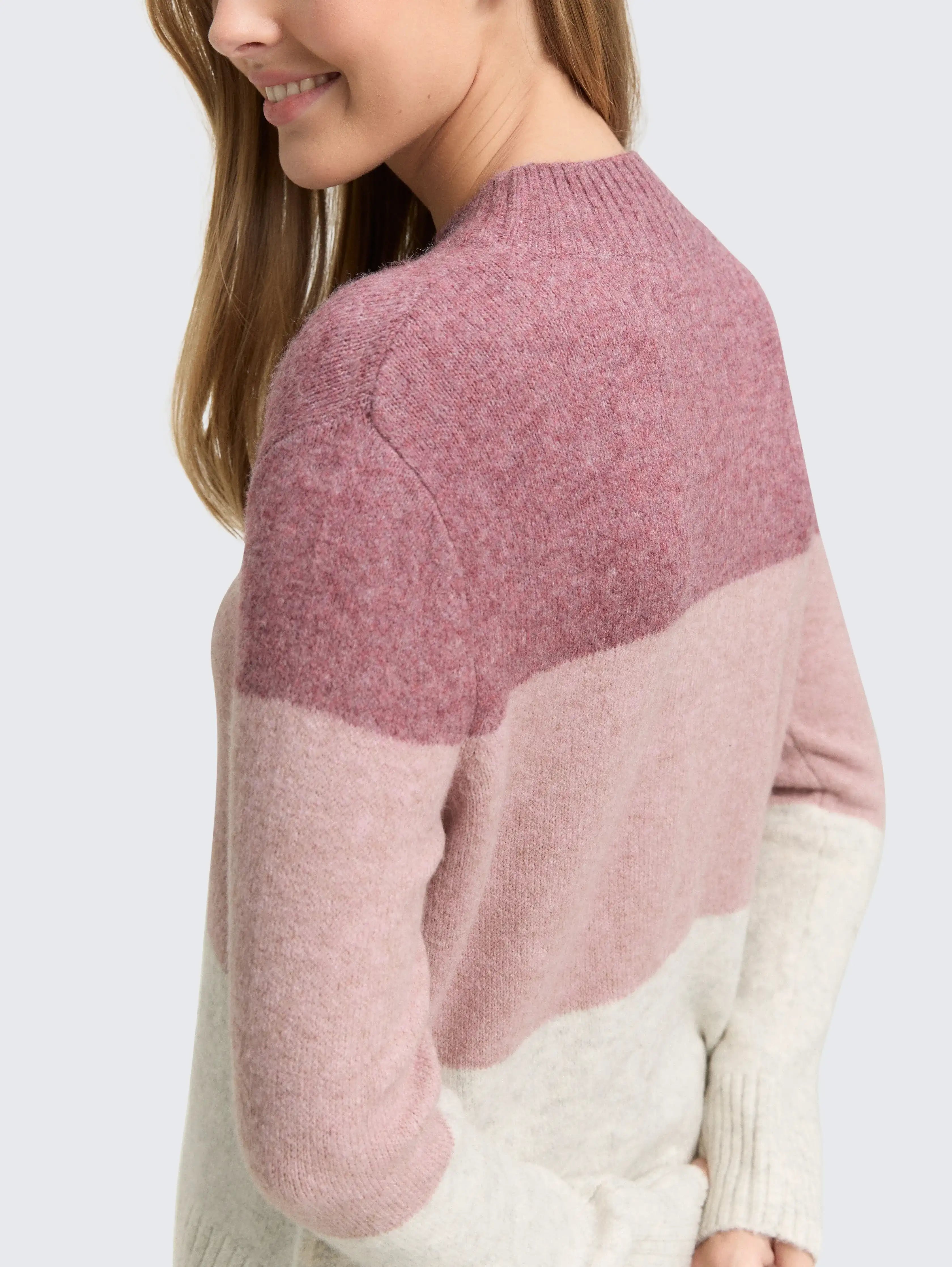 Tom Tailor_0_Knitted Jumper with Colour Blocking_1047880_38549_05
