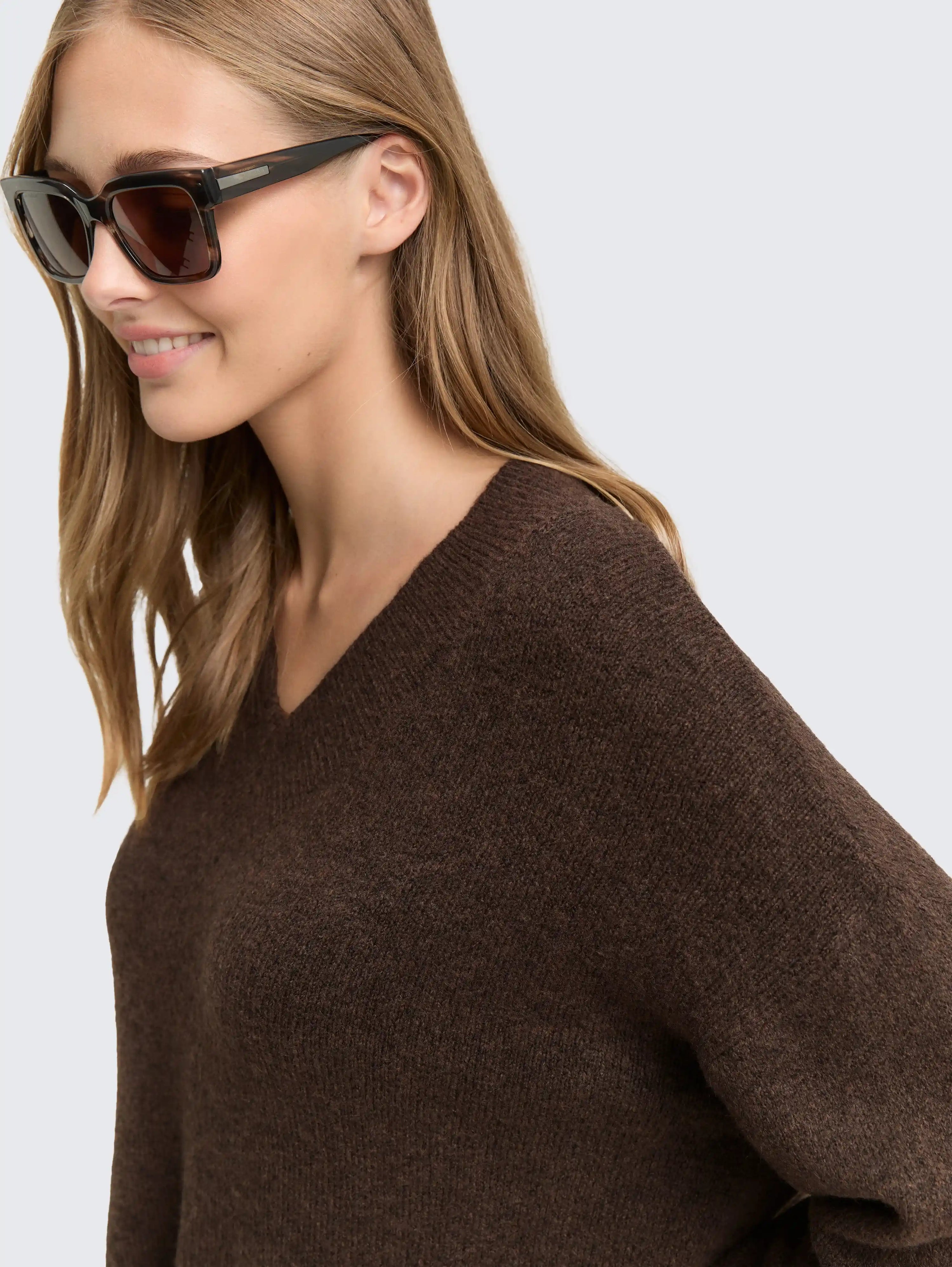 Tom Tailor_0_Longstyle Knitted Jumper with V-Neckline_1047905_38864_05