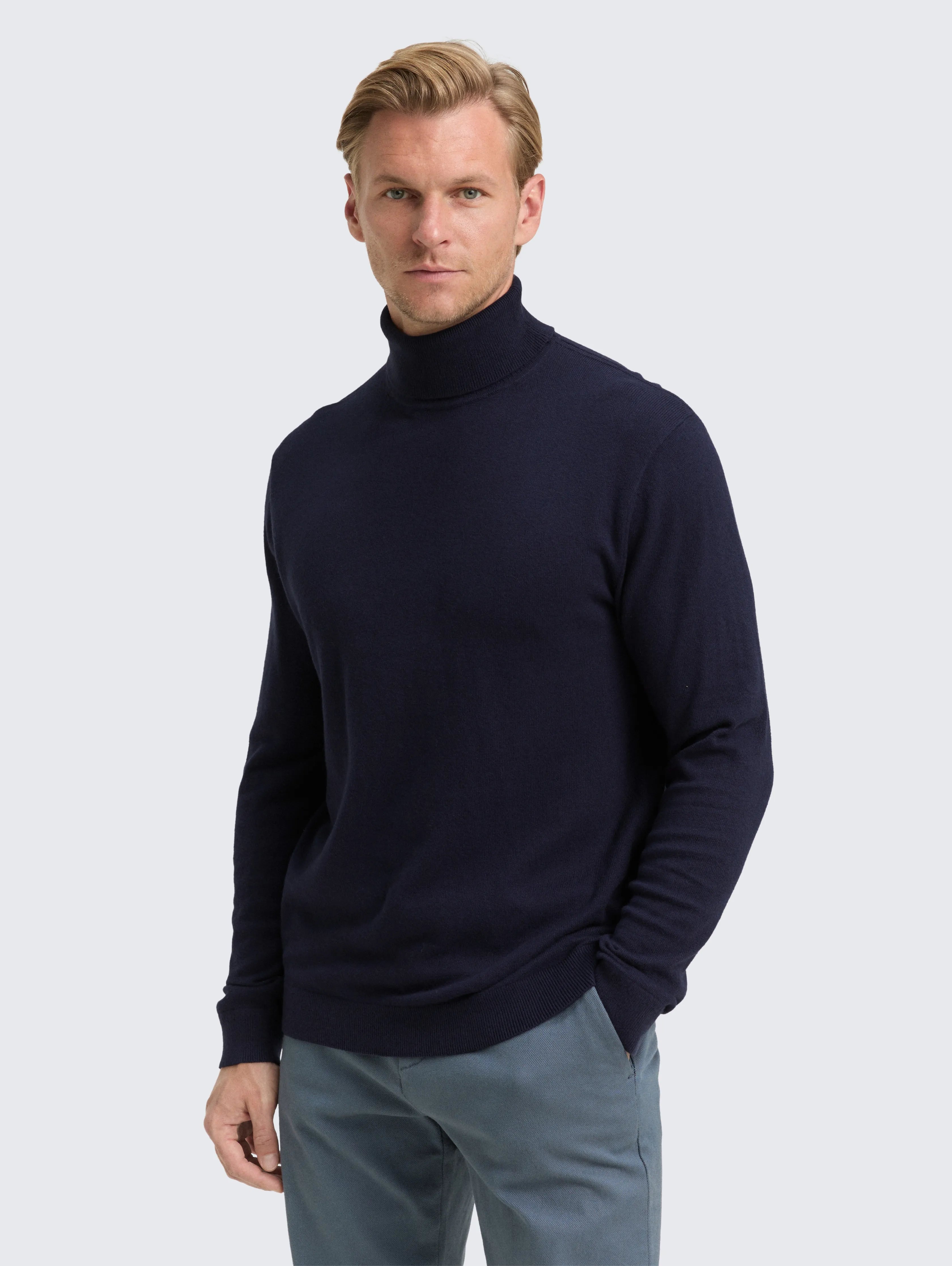 Tom Tailor_Gray_Turtleneck Jumper with Cashmere Blend_1048017_13160_02