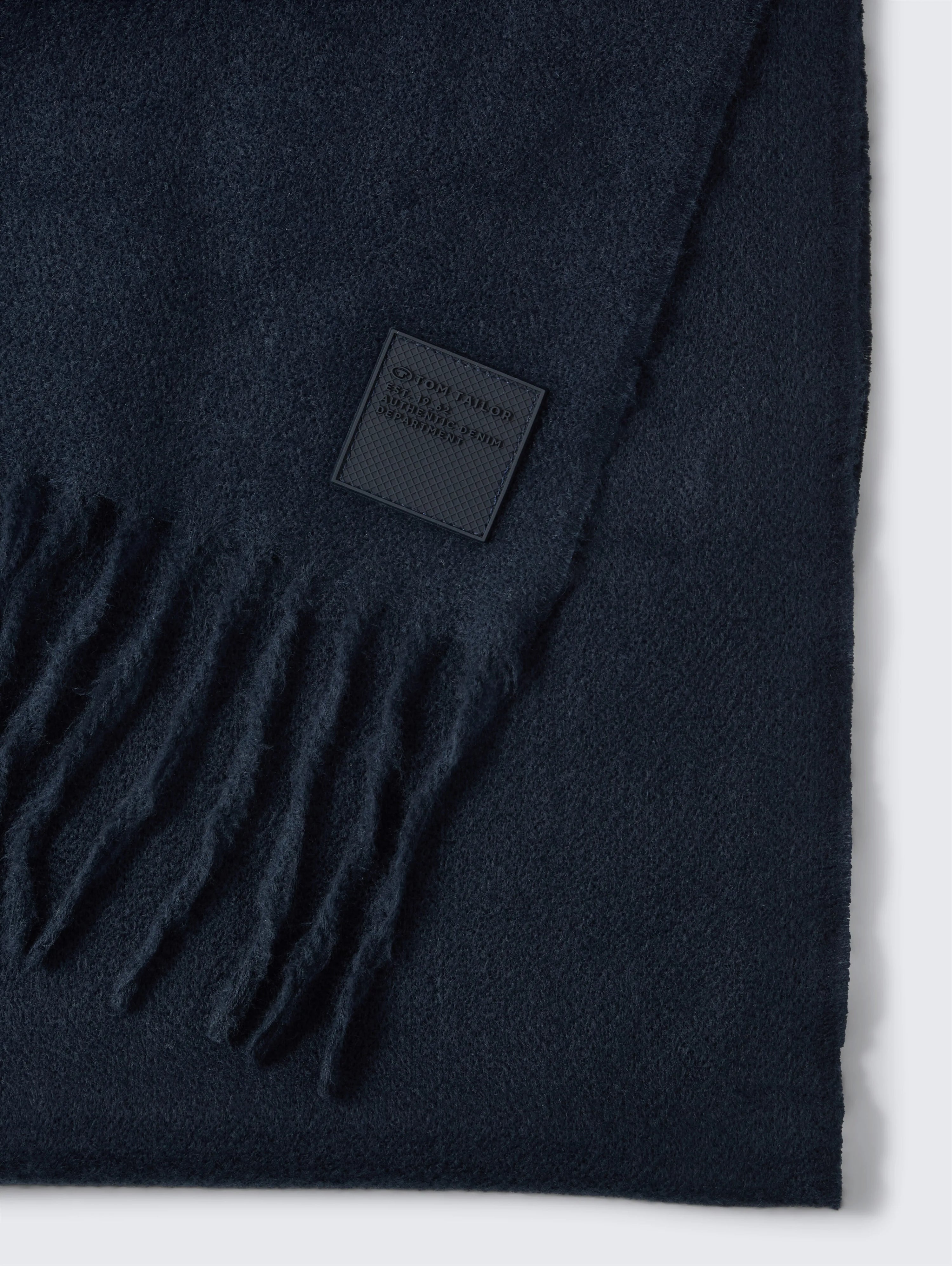 Tom Tailor_Blue_Scarf with Fringes_1048085_19024_03