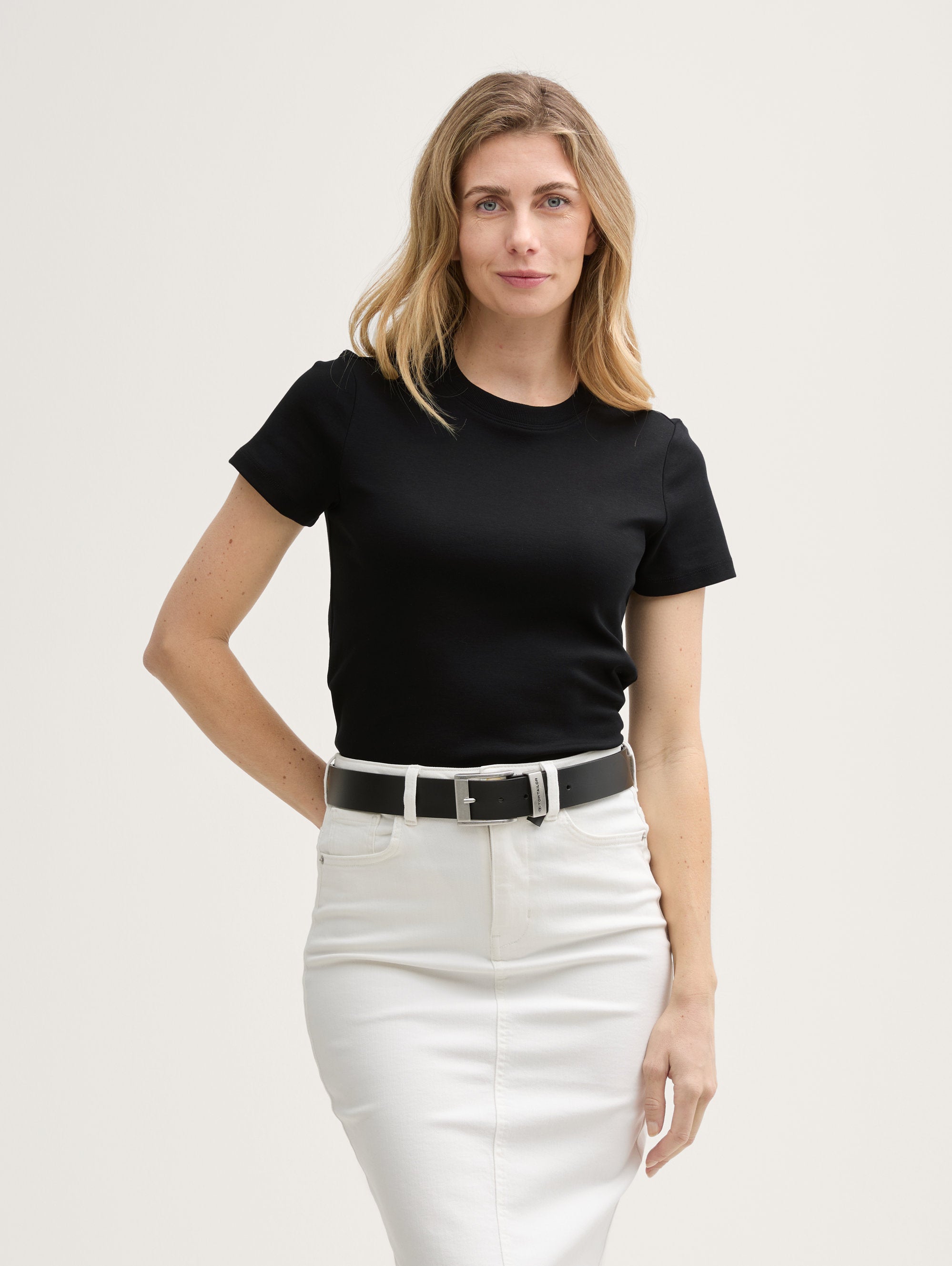 Tom Tailor_T-Shirt with a Round Neck_1048112_14482_01