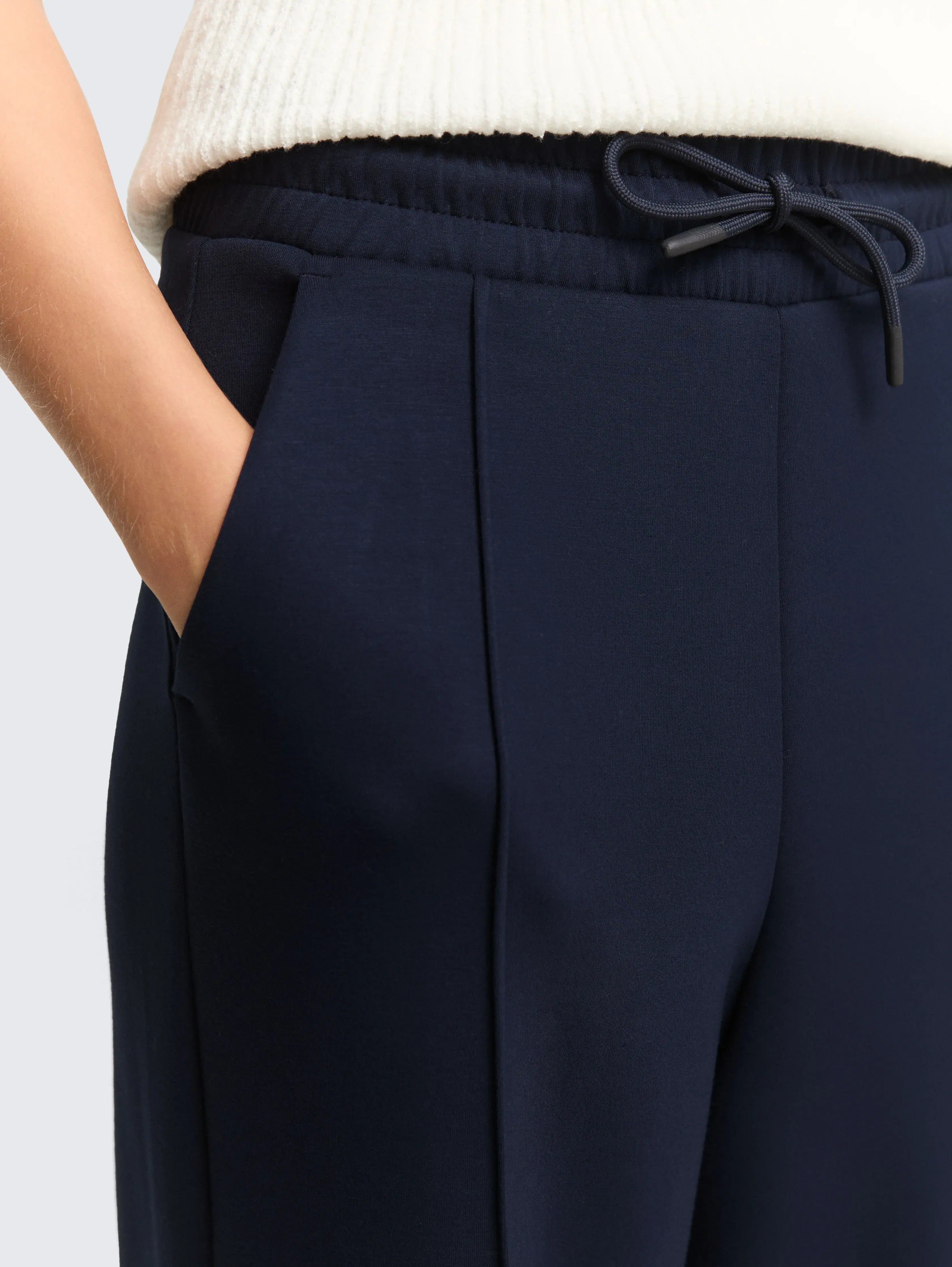 Tom Tailor_0_Straight Scuba Trousers_1048356_10668_04