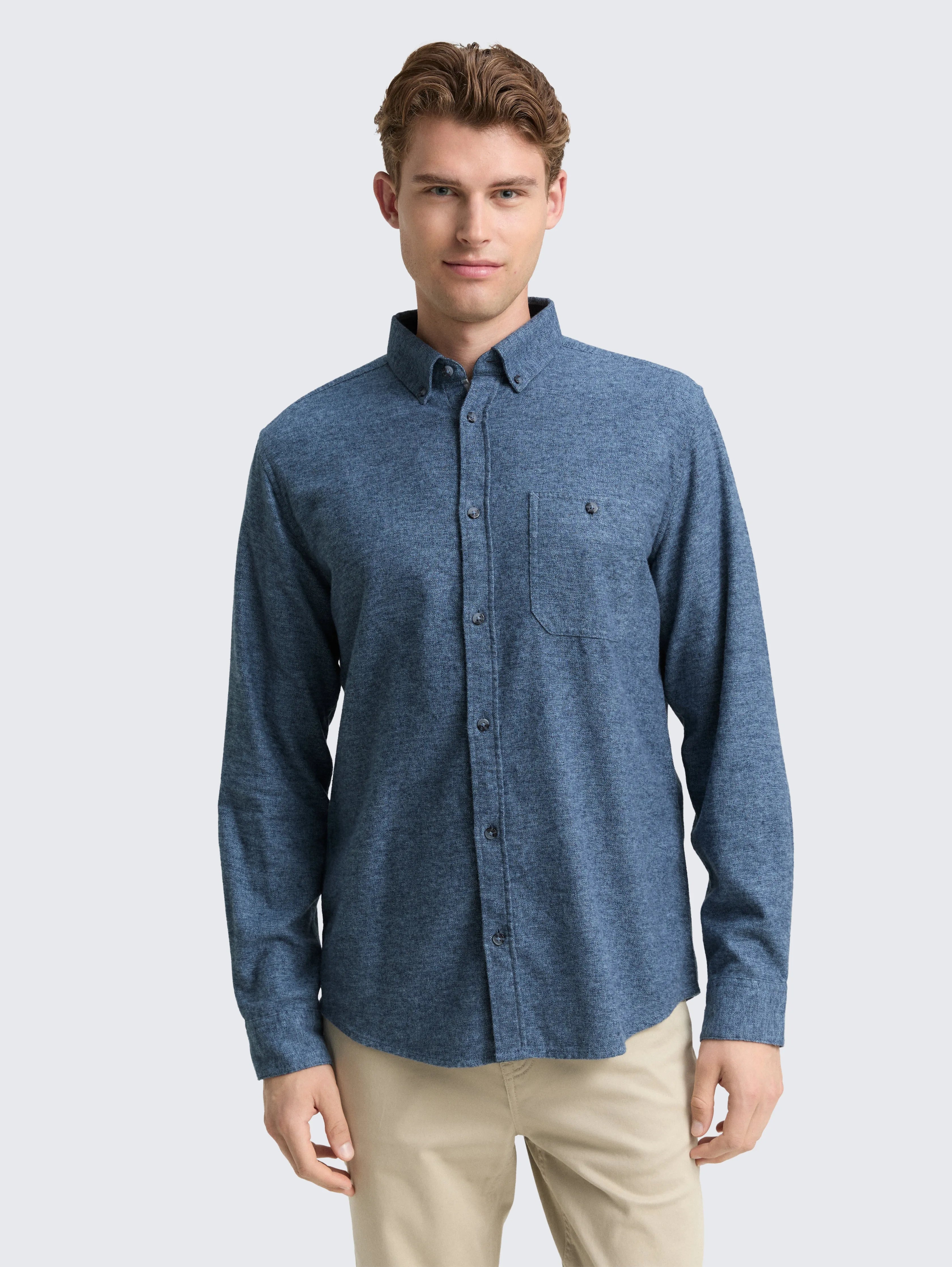Tom Tailor_Beige_Regular Fit Soft-Touch Shirt in a Melange Look_1048429_38926_02