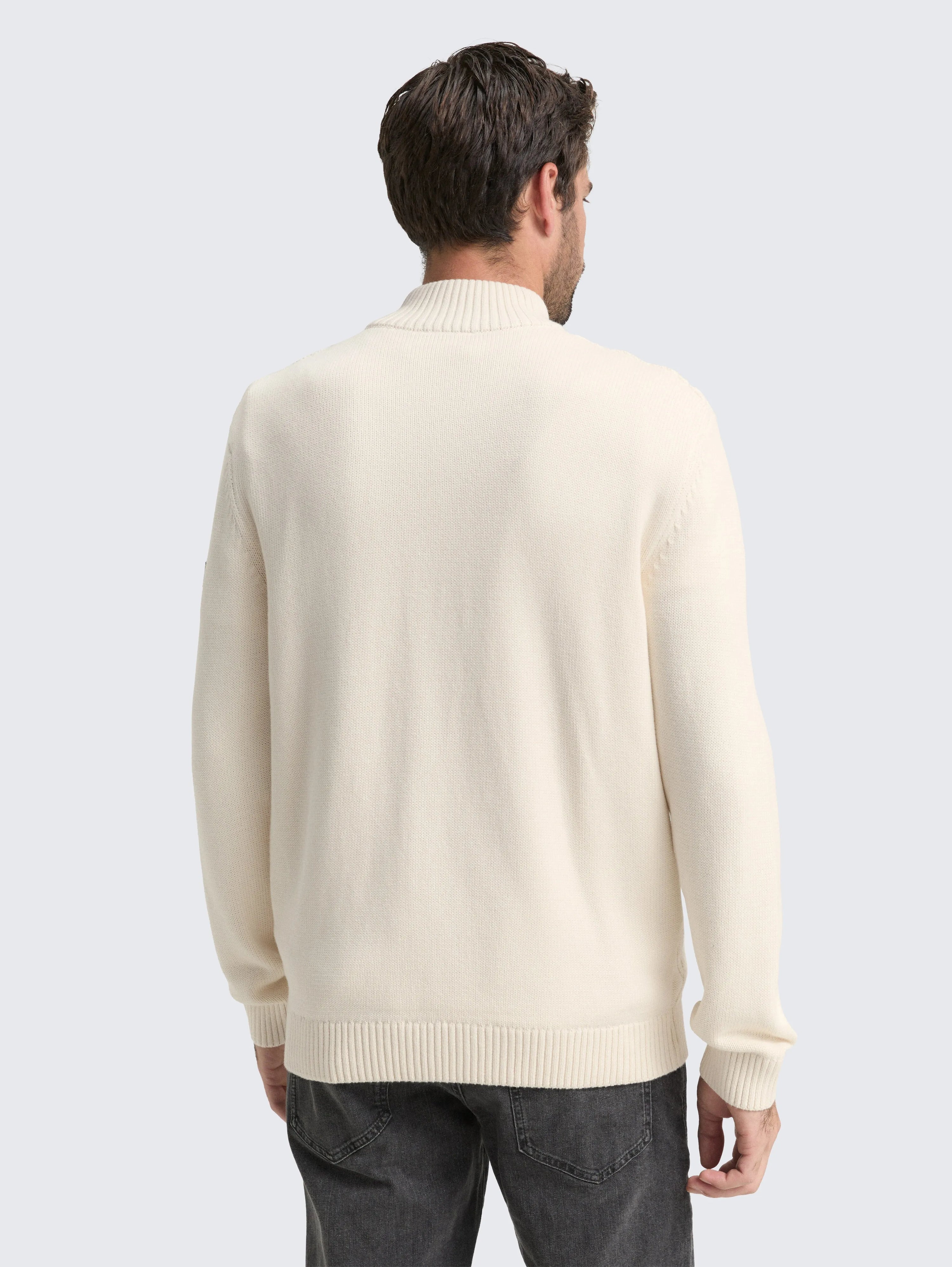 Tom Tailor_White_Knitted Jacket with Plait Pattern_1048738_10348_03
