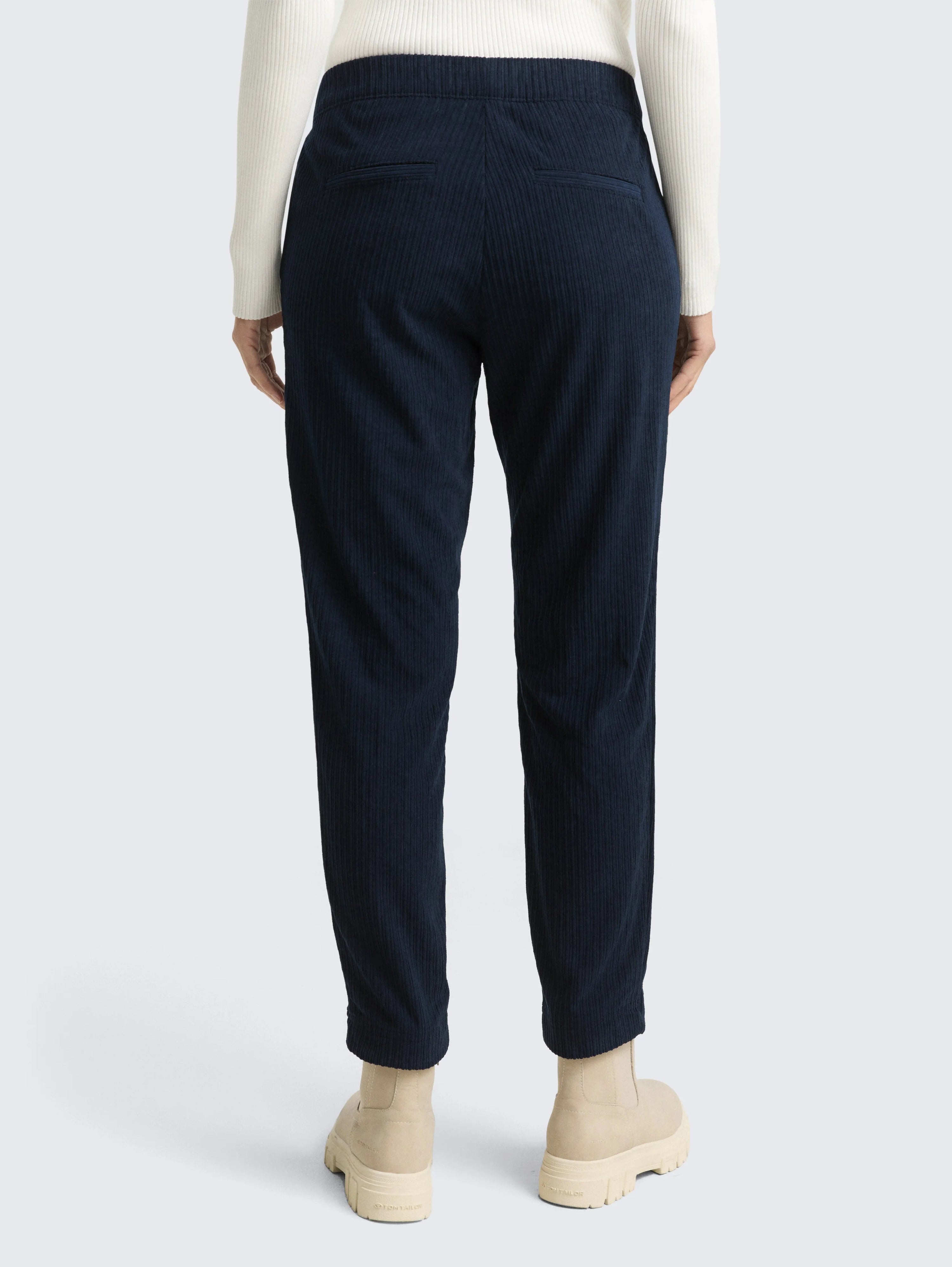 Tom Tailor_0_Loose Slim Corduroy Trousers_1048848_10668_02