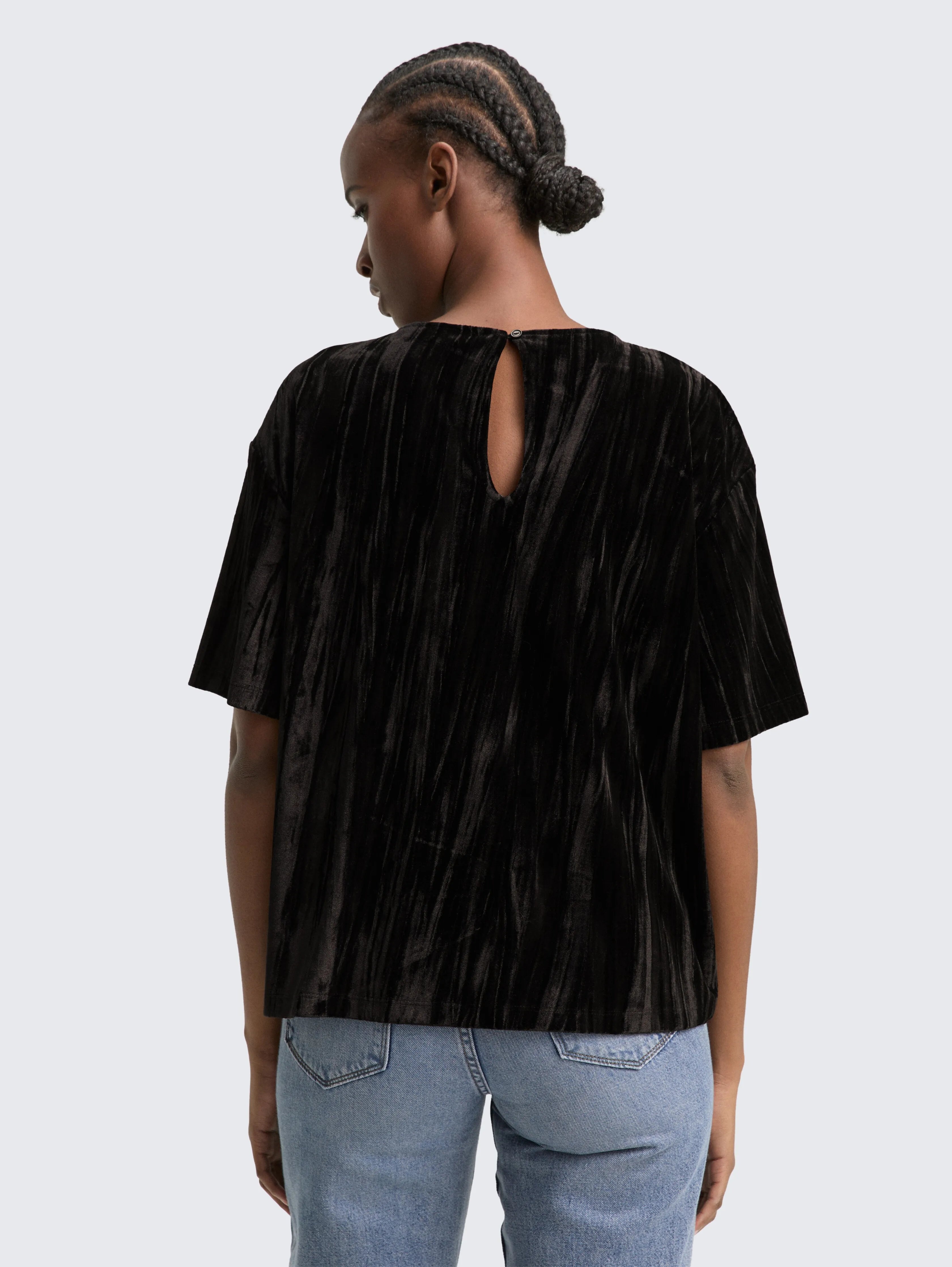 Tom Tailor_Gray_Loose Fit Velvet T-Shirt_1048977_14482_03