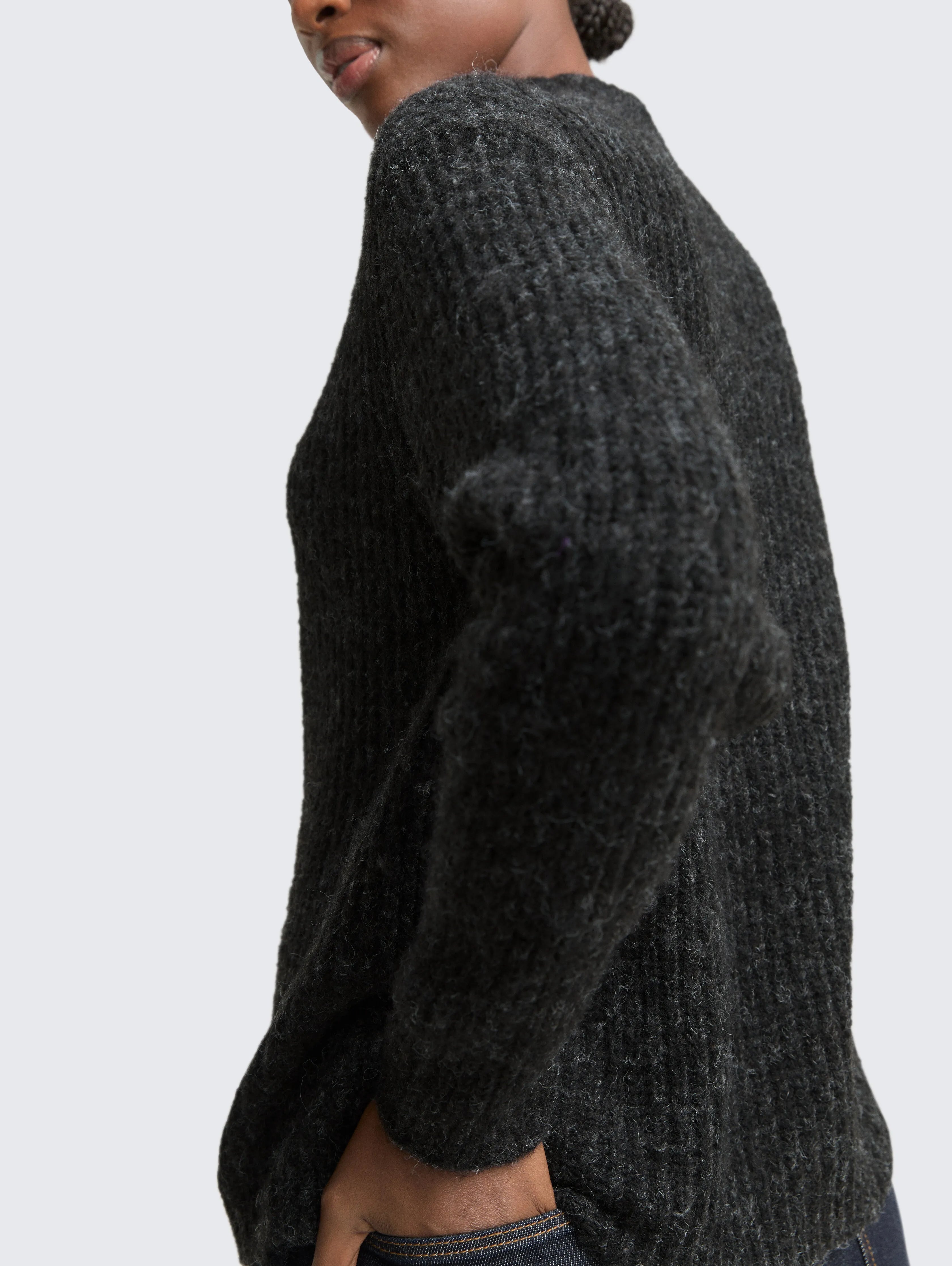 Tom Tailor_White_Relaxed Fit Knitted Jumper with Stand-Up Collar_1049071_10522_05