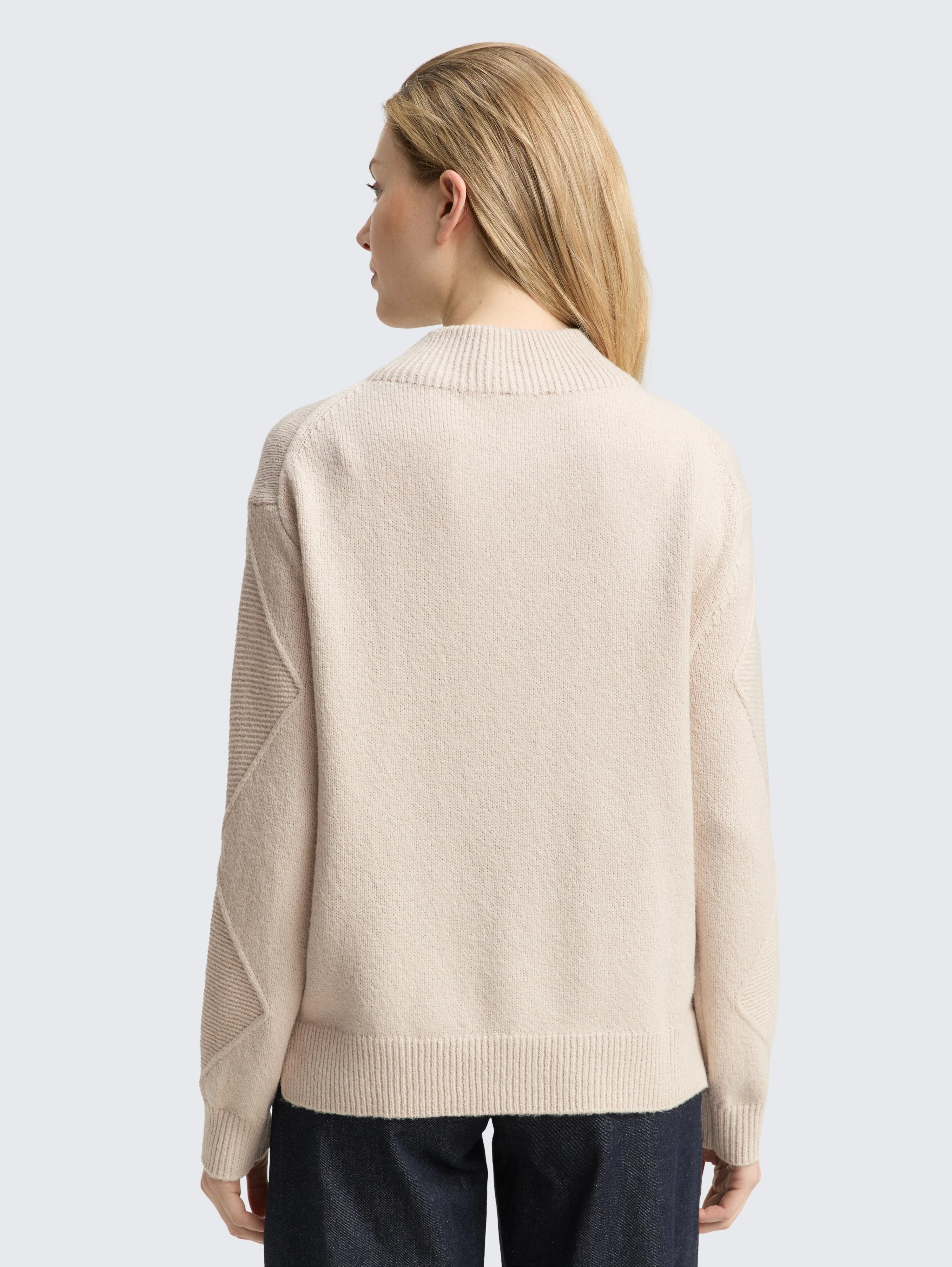 Tom Tailor_0_Loose Fit Knitted Jumper with Stand-Up Collar_1049140_29517_03
