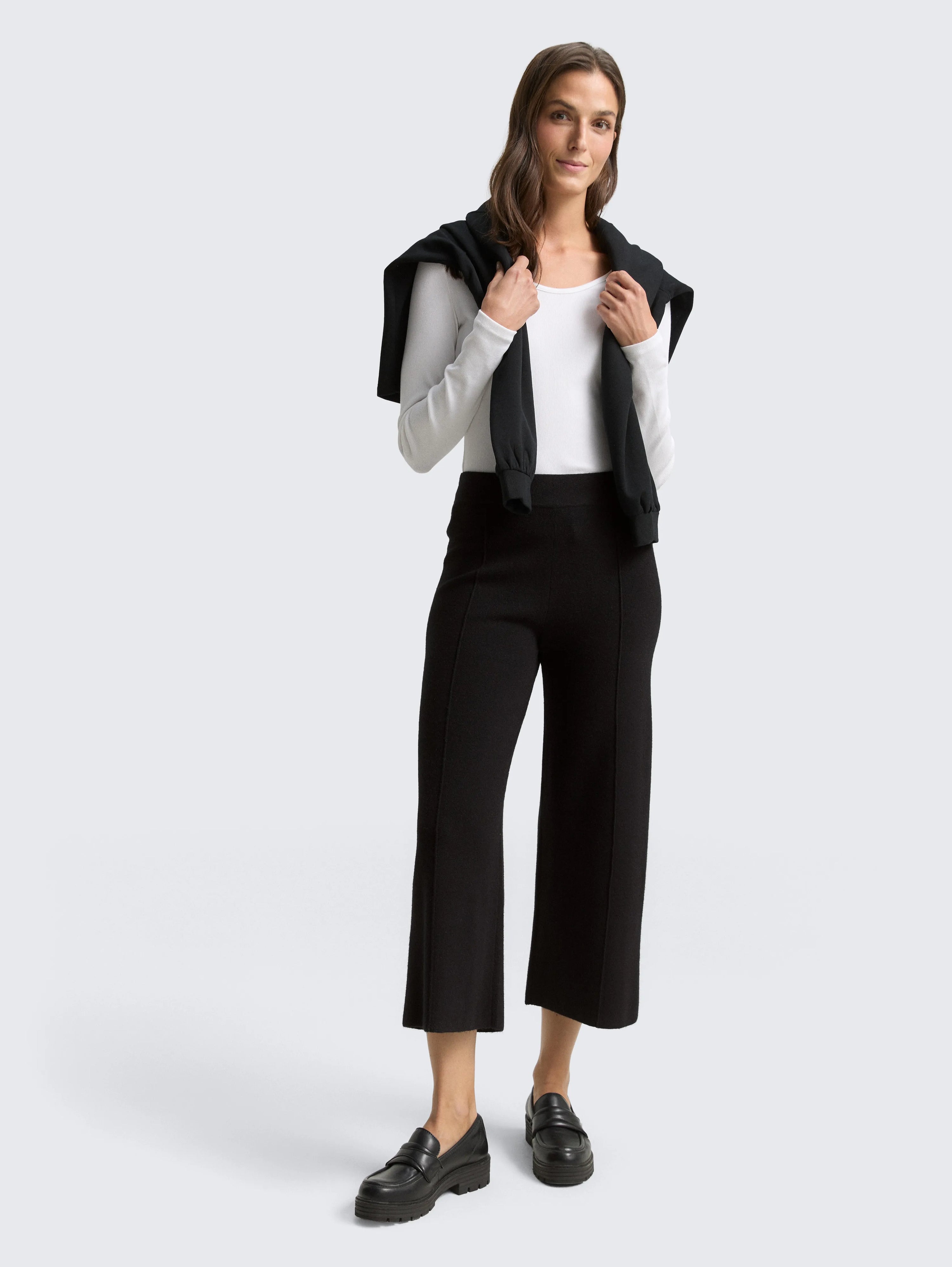 Tom Tailor_Gray_Culotte Knit Trousers_1049165_14482_01