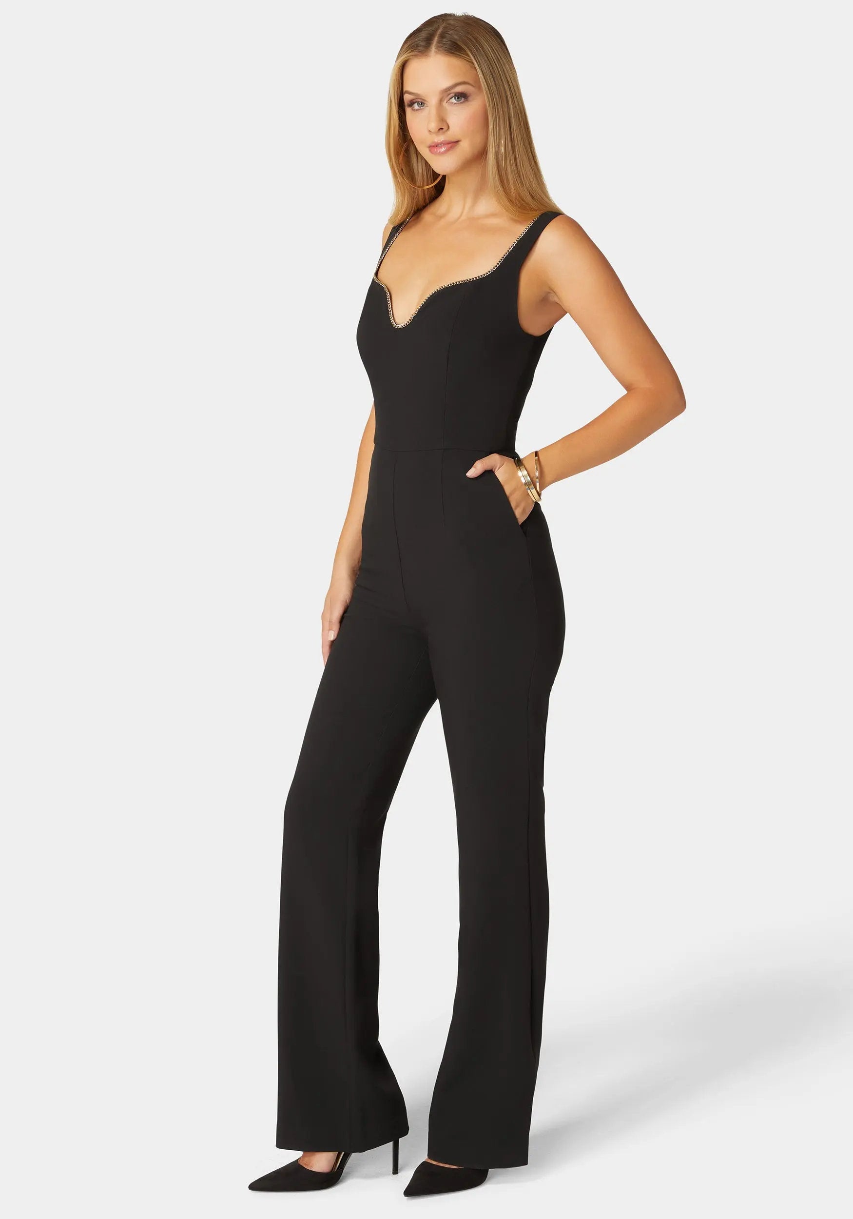 Plunging U Neck Chain Detail Wide Leg Jumpsuit_108555_BLACK_02