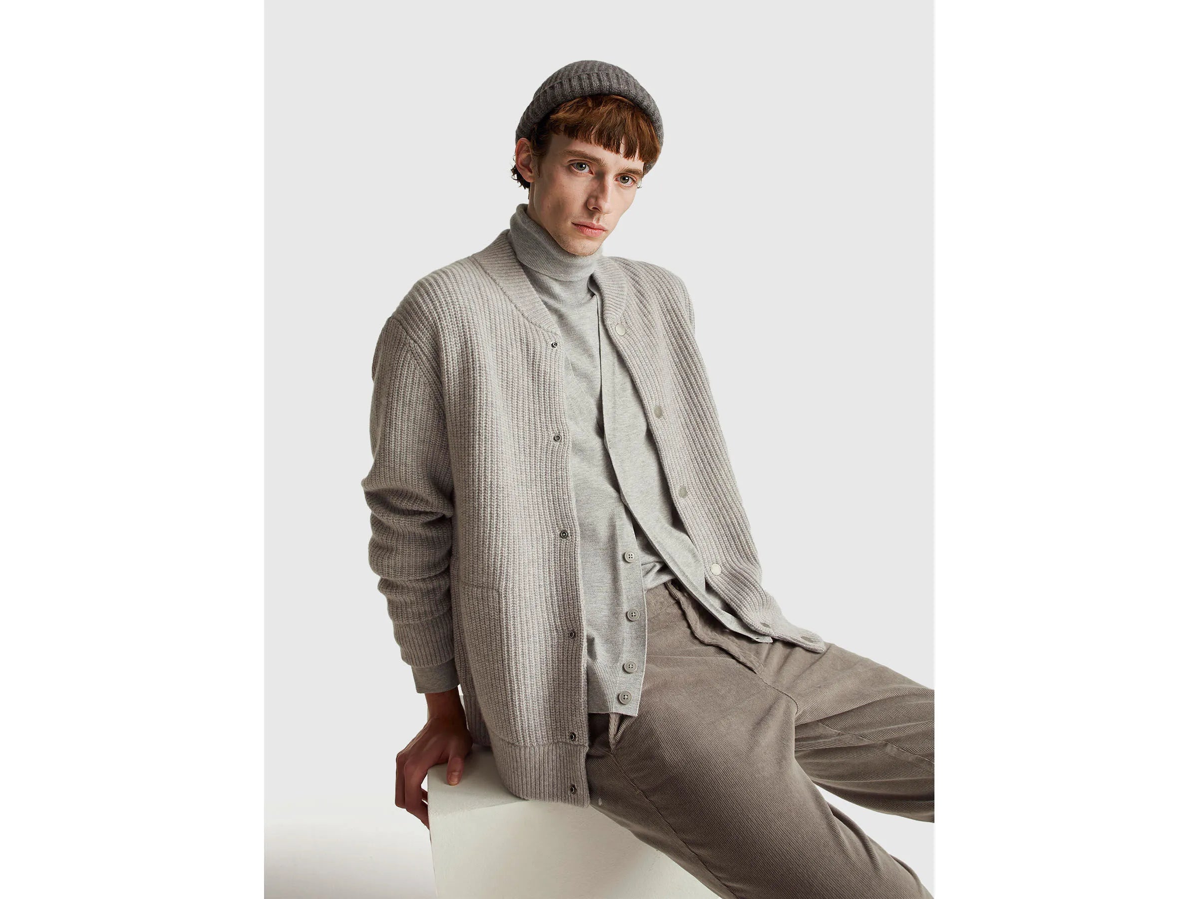 Benetton_Light Gray_Knit Vest in Viscose Blend_110XU401G_501_03