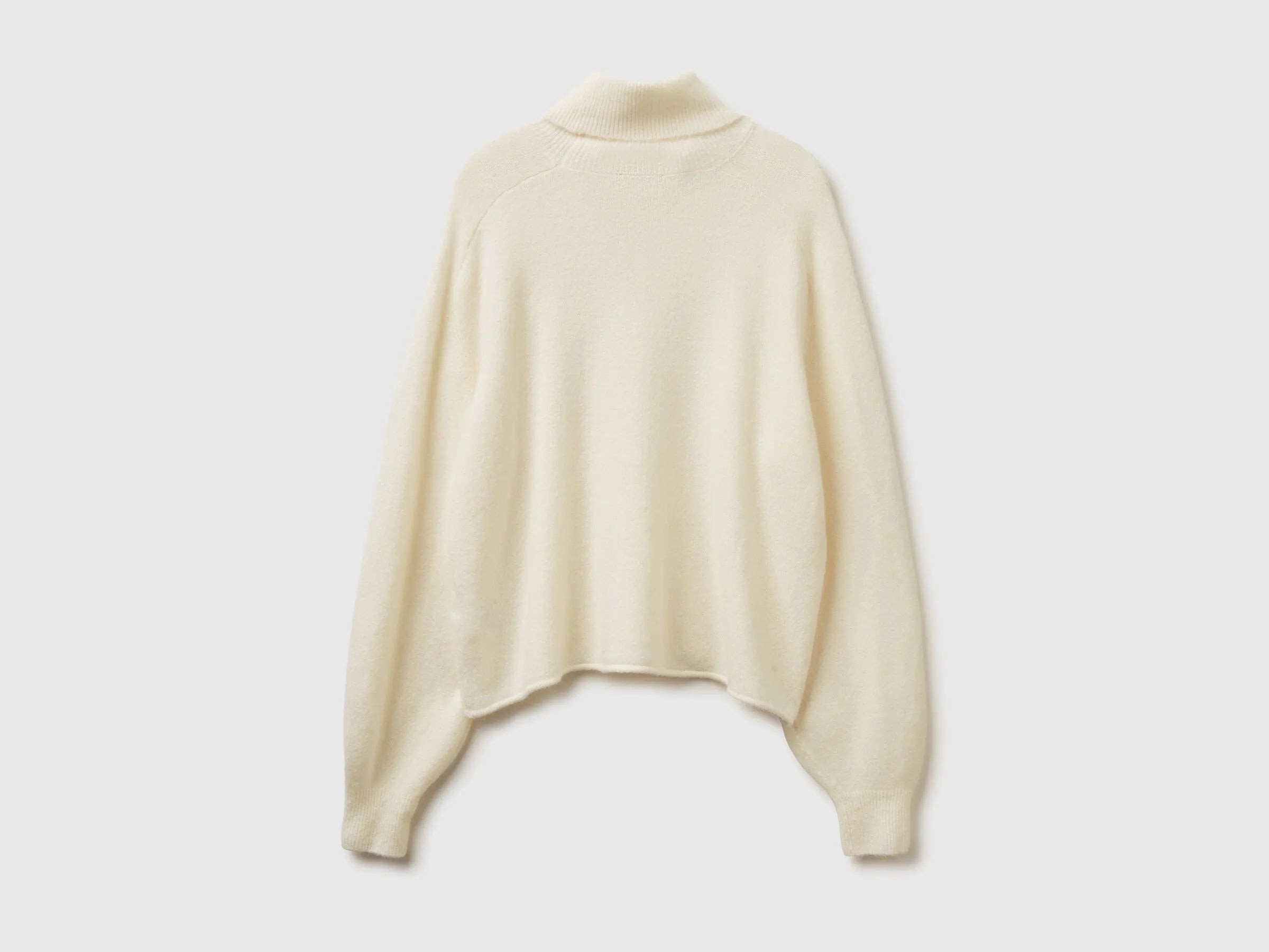 Benetton_Creamy White_Turtleneck in Stretch Wool Blend_11CZD204F_0R2_06