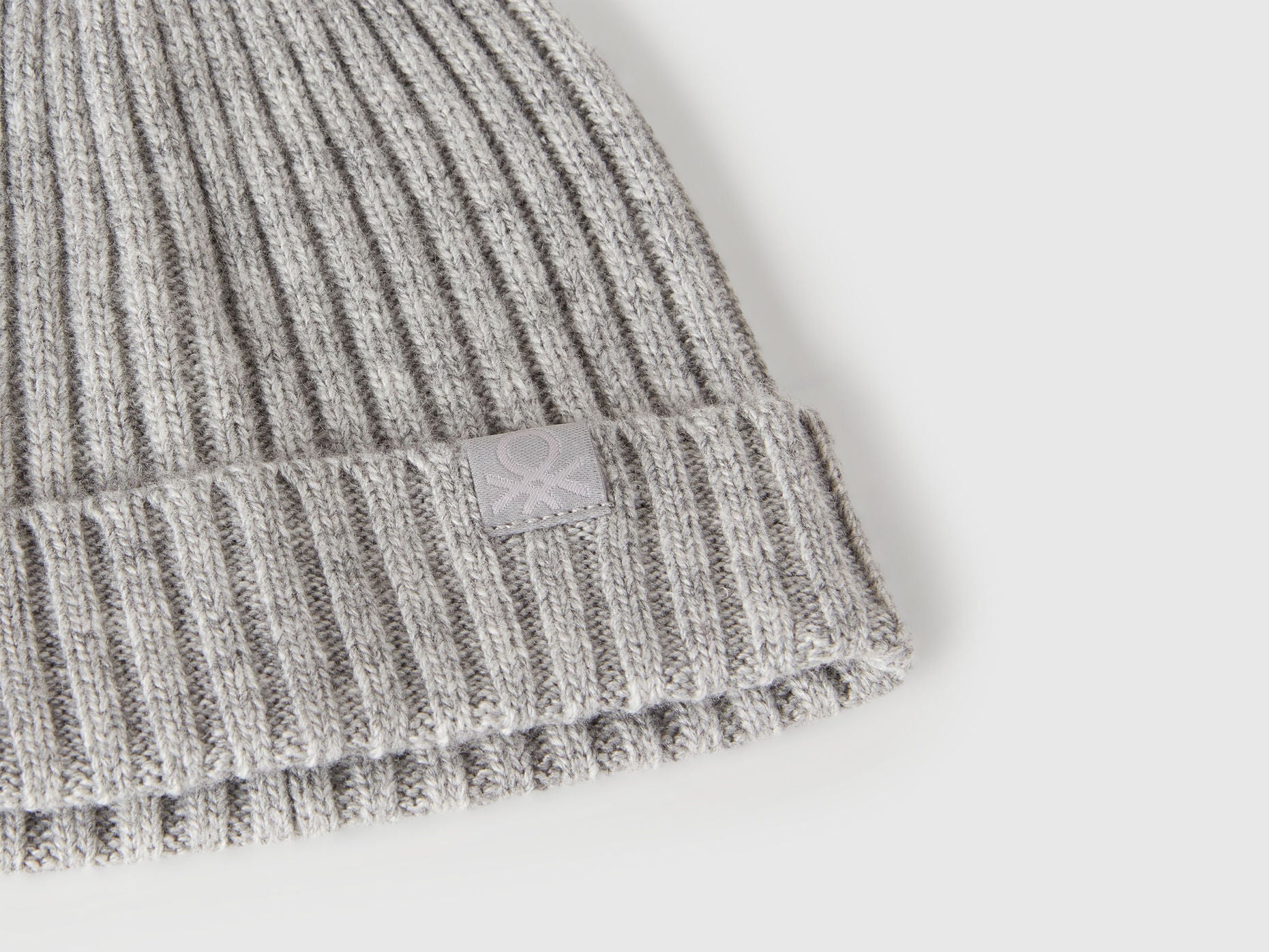 Benetton_Light Gray_Hat in Wool Blend_126WGA006_501_03