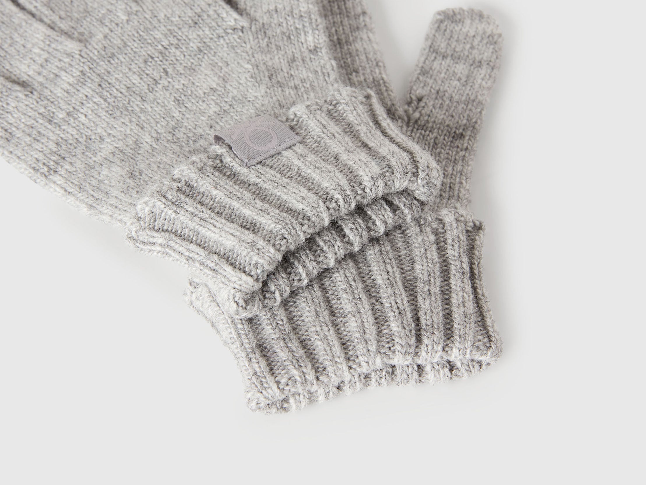 Benetton_Light Gray_Gloves in Viscose and Wool Blend_126WGG009_501_03