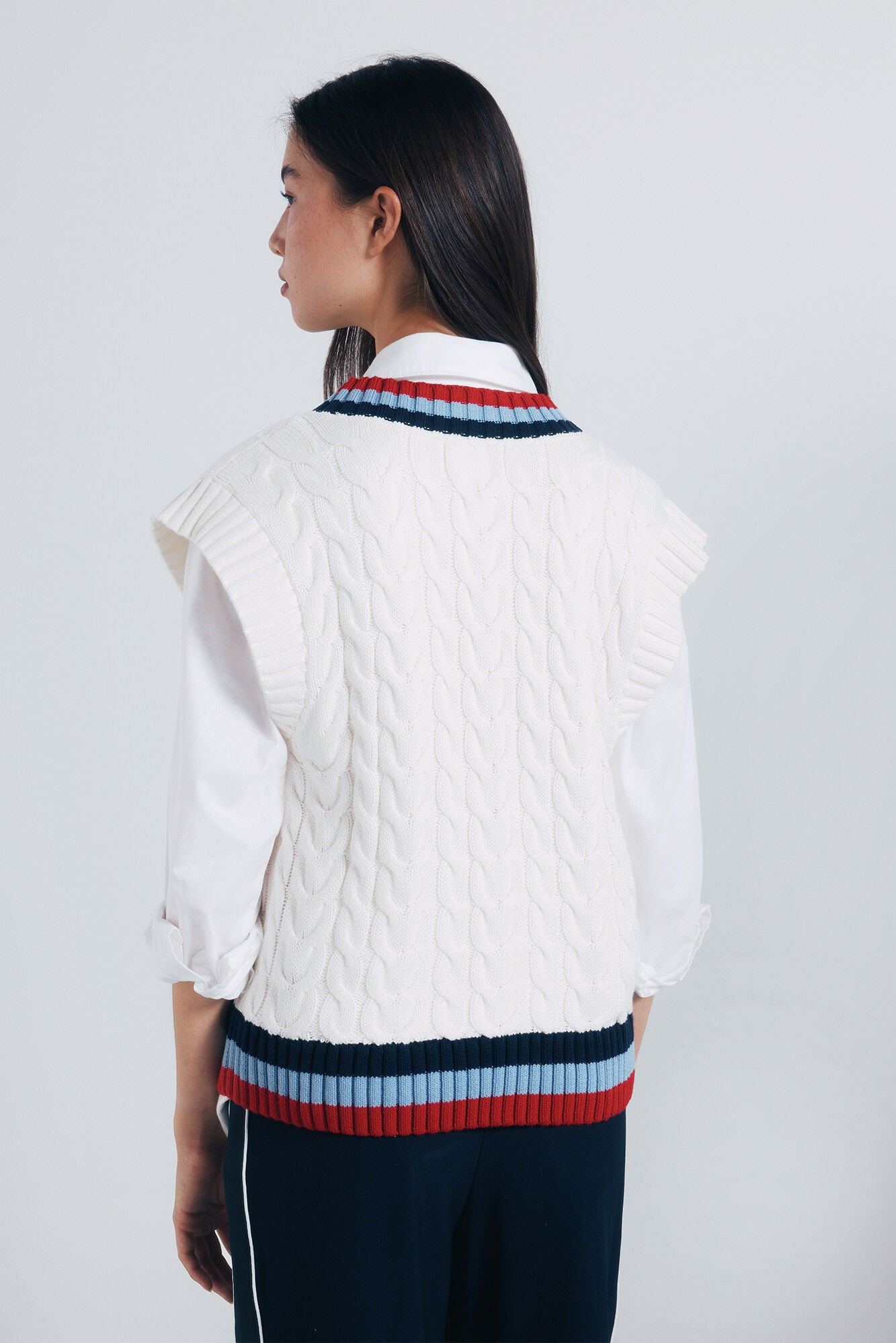 Springfield_White_Contrast Ribbed Vest_1332571_33_04