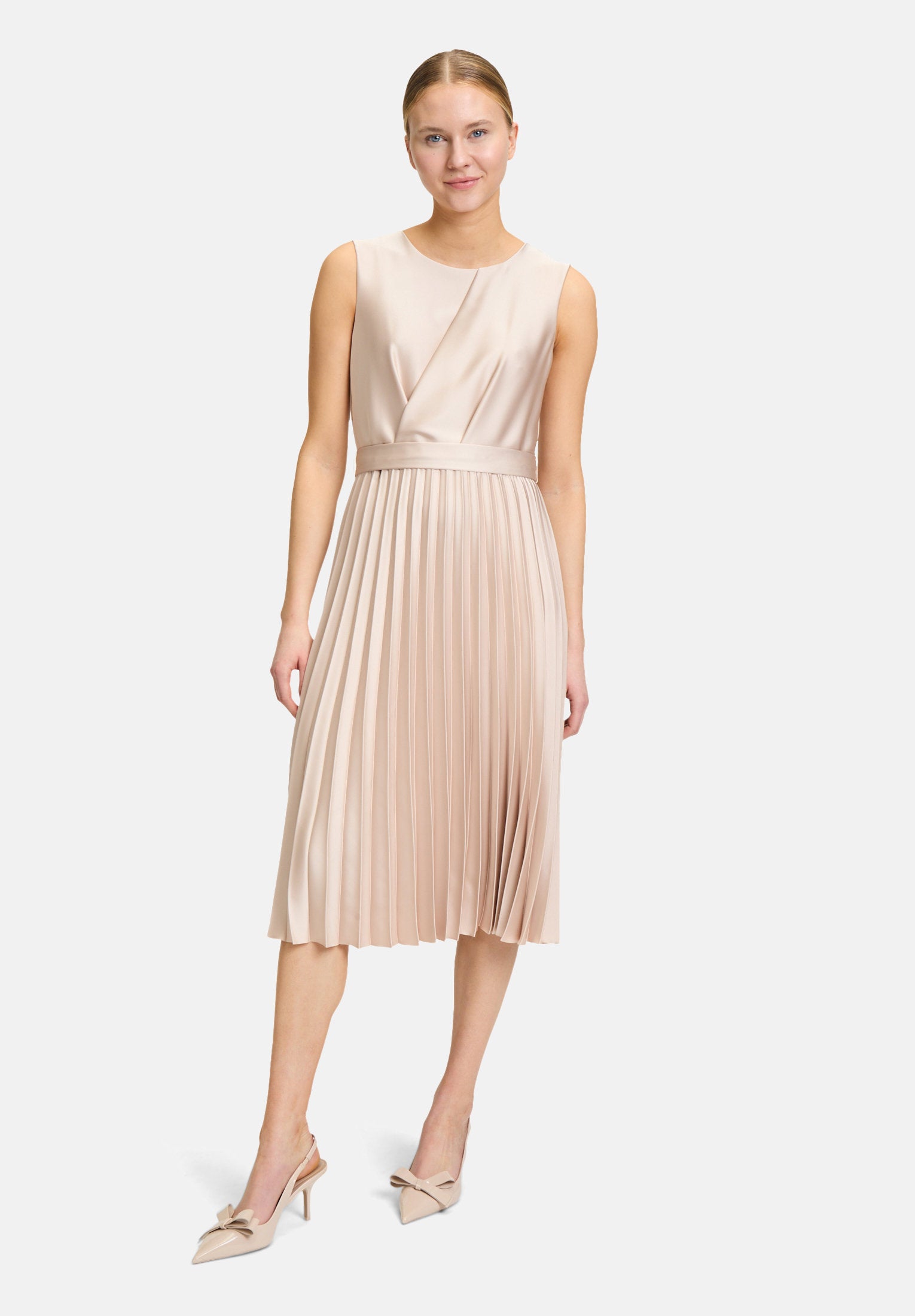 Betty Barclay_Chiffon Dress with Pleats_1347-3386_1098_01