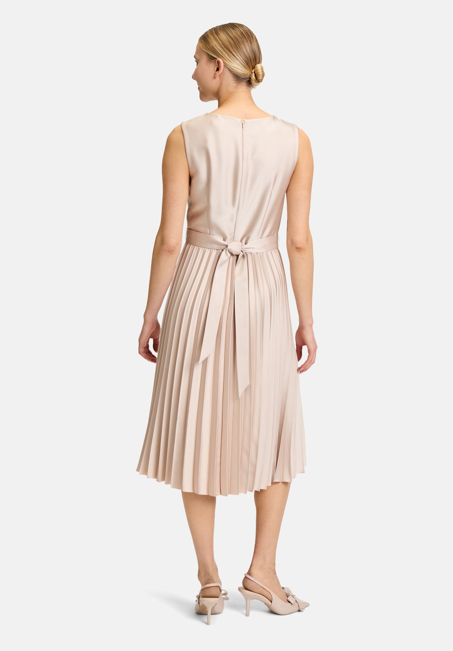Betty Barclay_Chiffon Dress with Pleats_1347-3386_1098_02