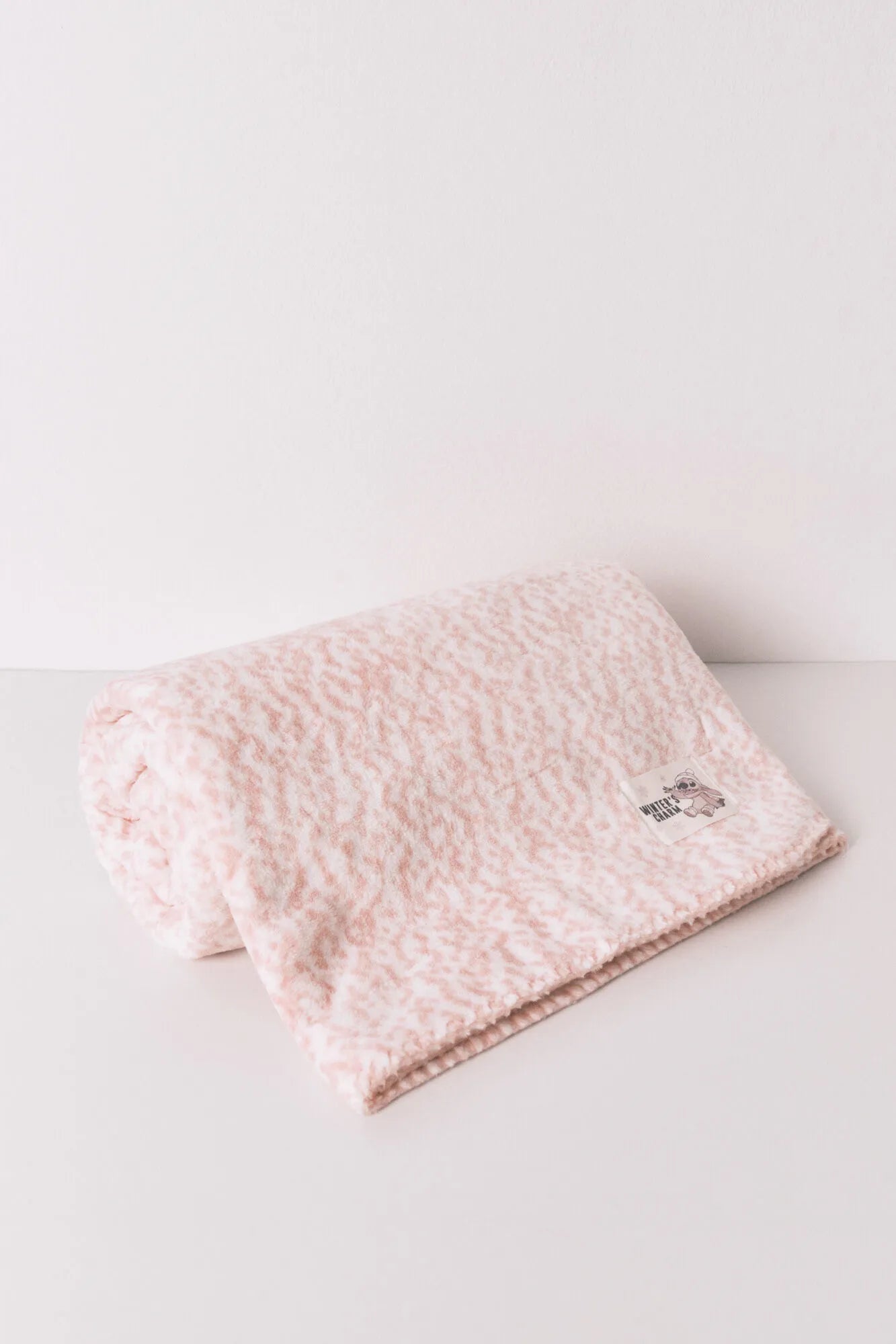 Women Secret_White Print_Super Soft Blanket Pink Spot Print_1372601_97_01