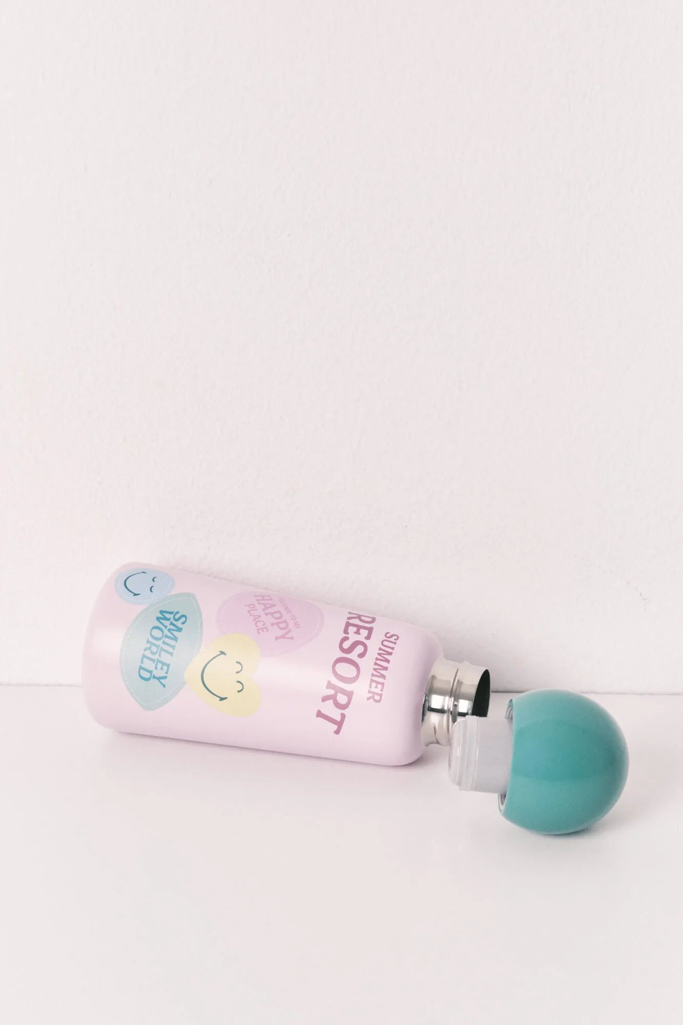 Women Secret Purple/Lilac Women Smileyworld¨ Stainless Steel Bottle SKU: 1373591_77 Image 04
