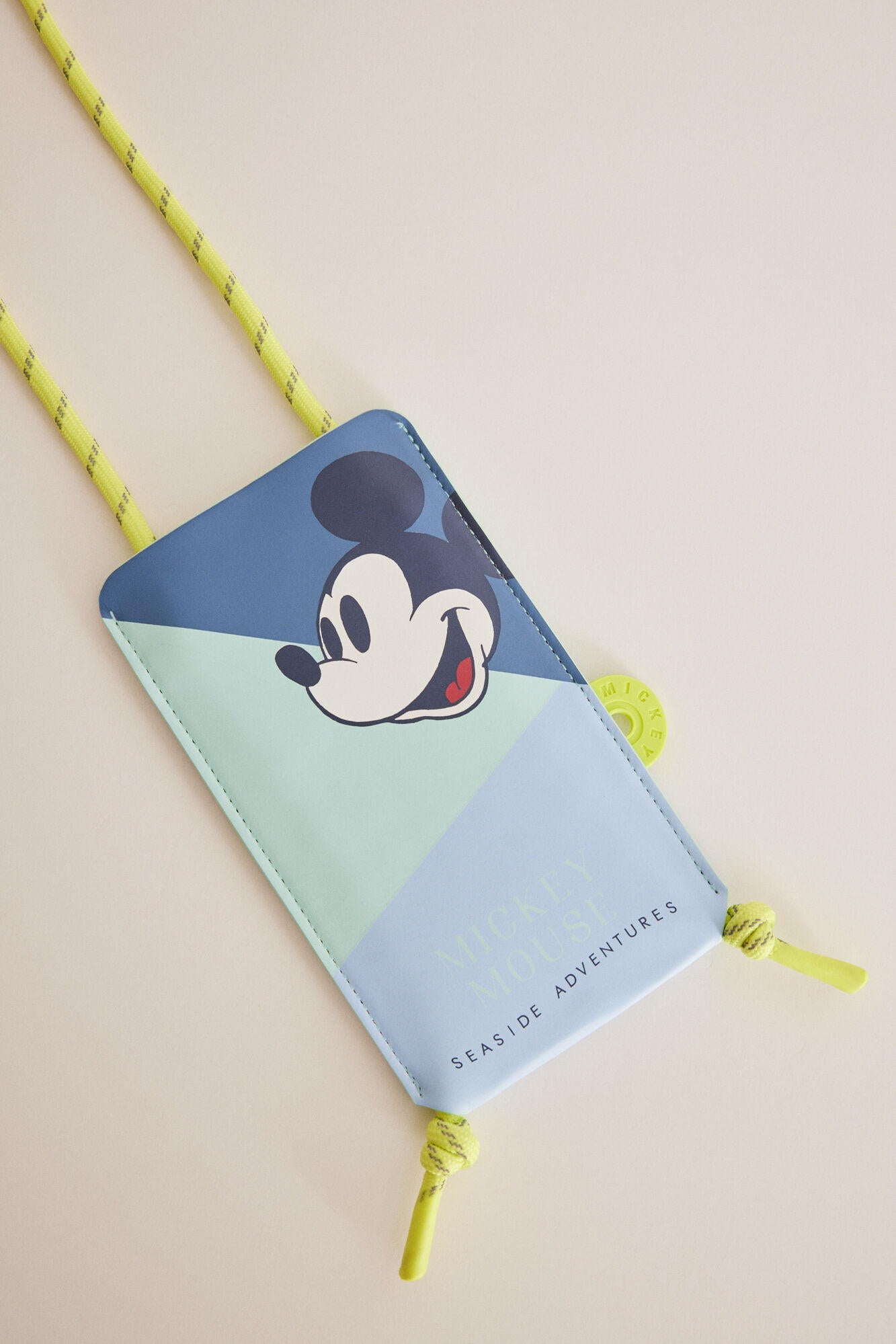 Phone Case_1377591_90_02