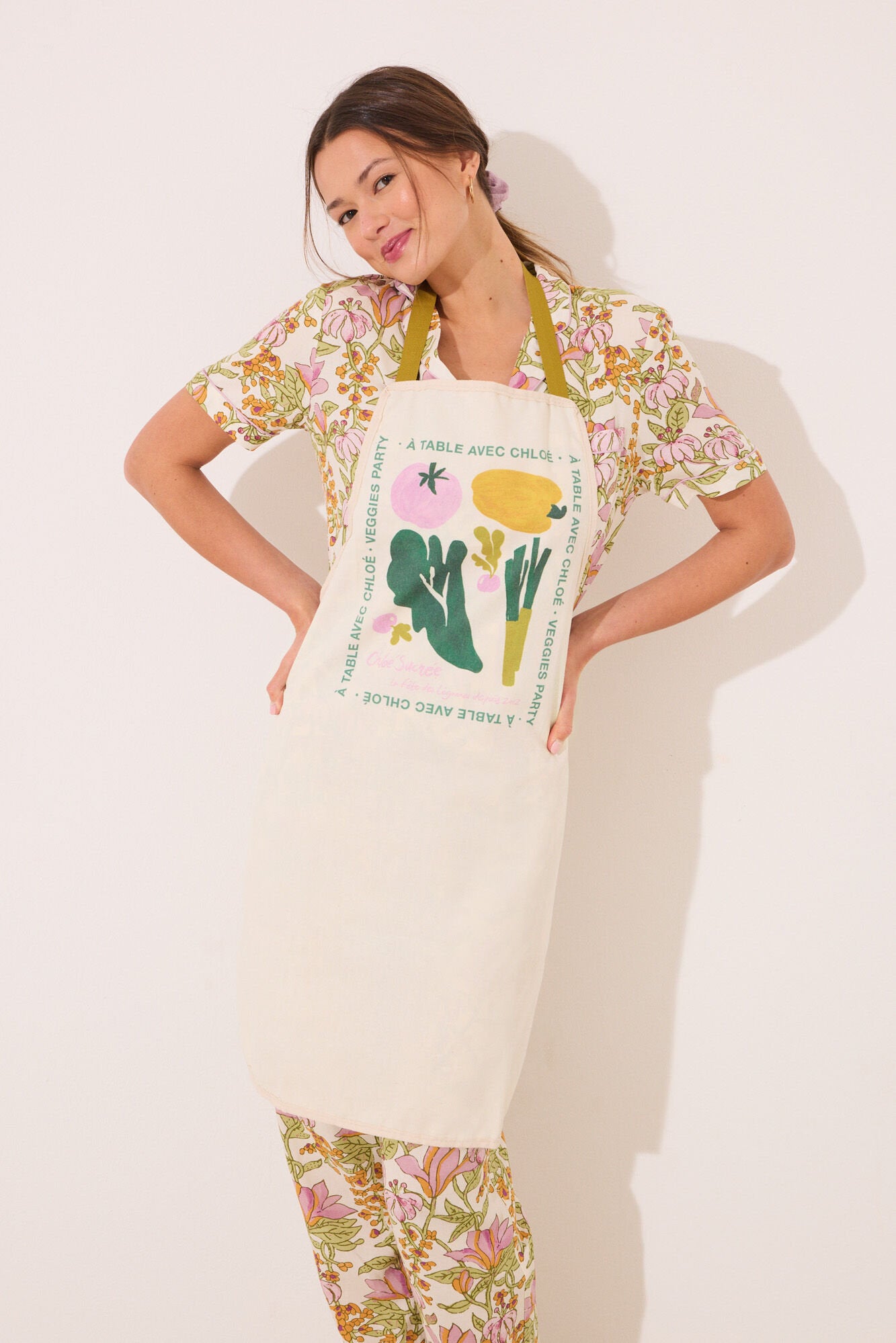 Women Secret_Cotton Apron with "Vegetable" Print_1379712_96_01