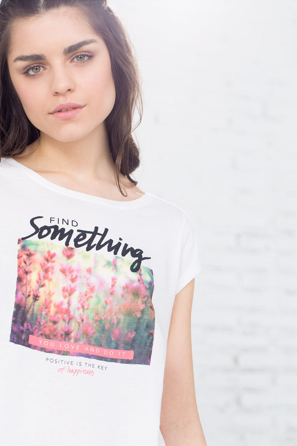 Cap Sleeve Graphic T Shirt_1387154_99_06