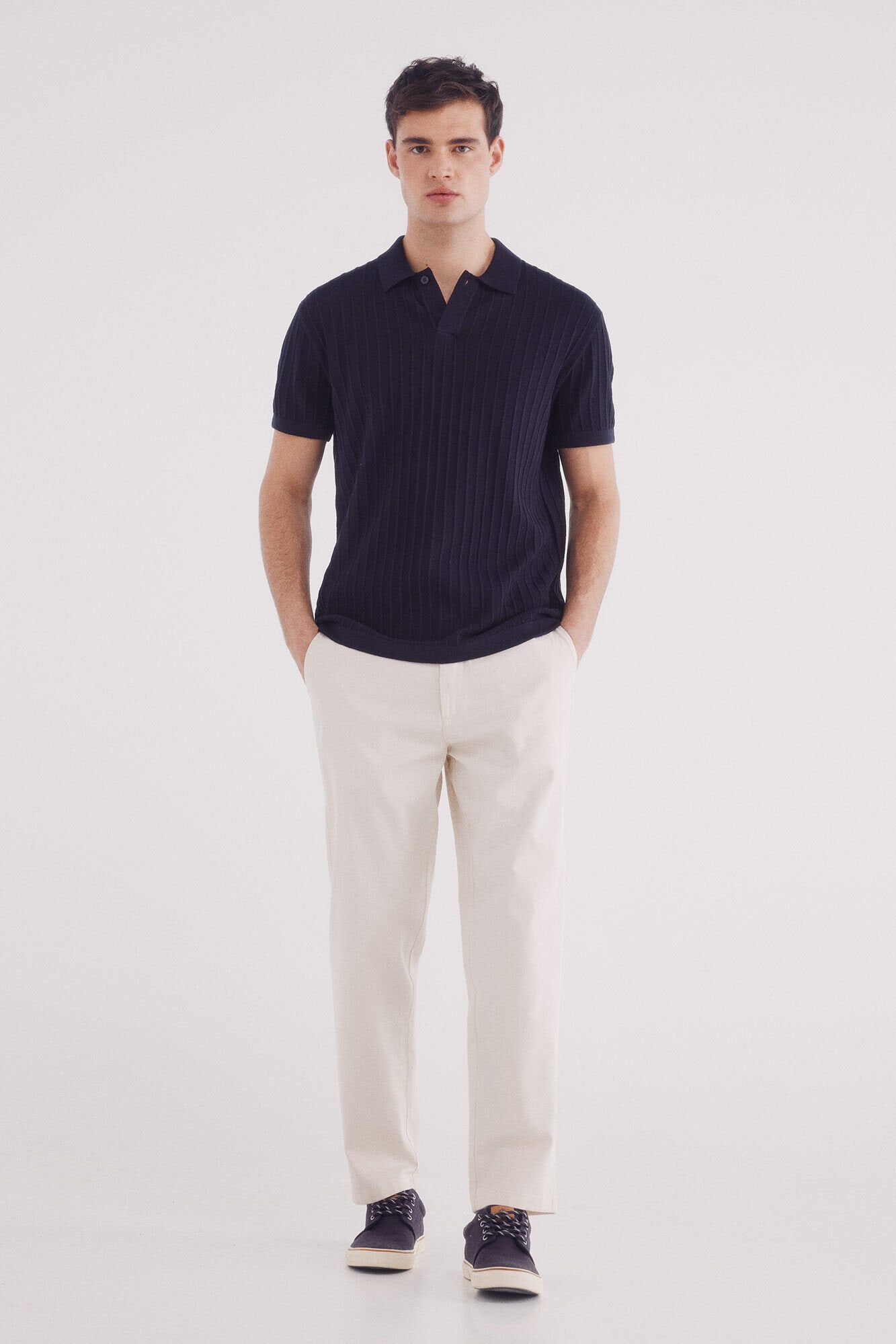 Springfield_Short Sleeve Jumper with a Polo Shirt-Style Neck_1429174_10_03