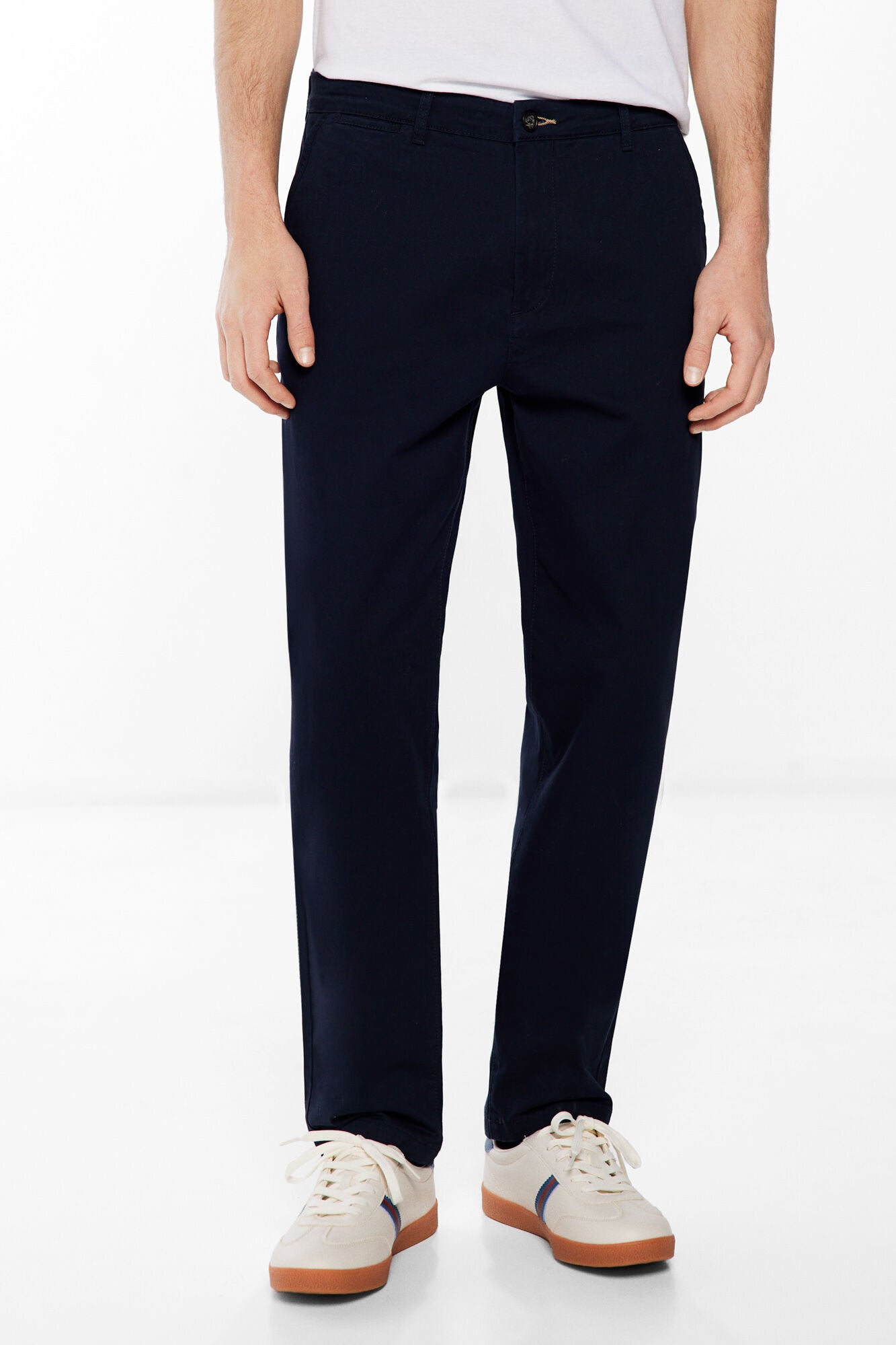 Loose Fit Chino Trousers_1557247_10_04