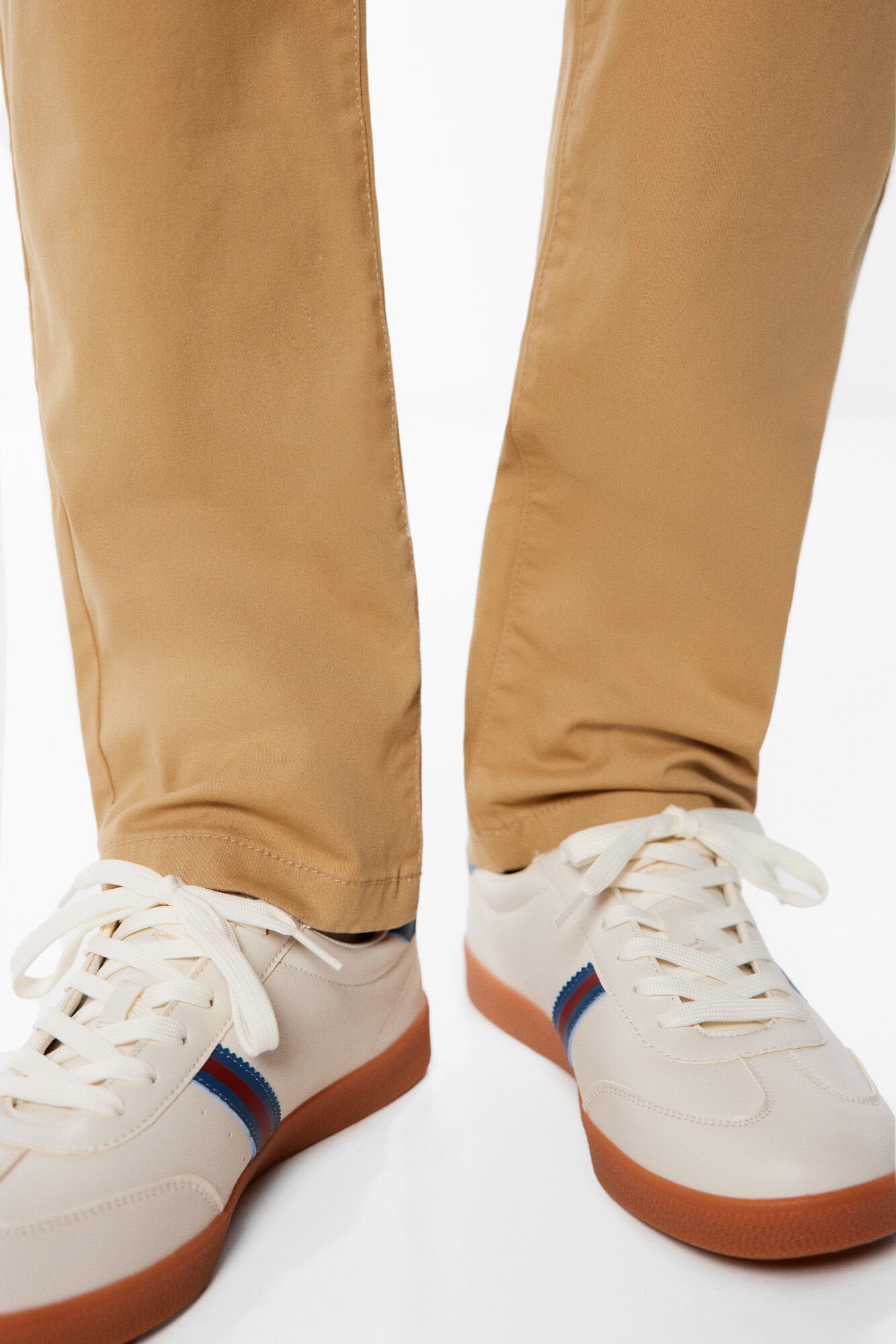 Loose Fit Chino Trousers_1557247_52_08