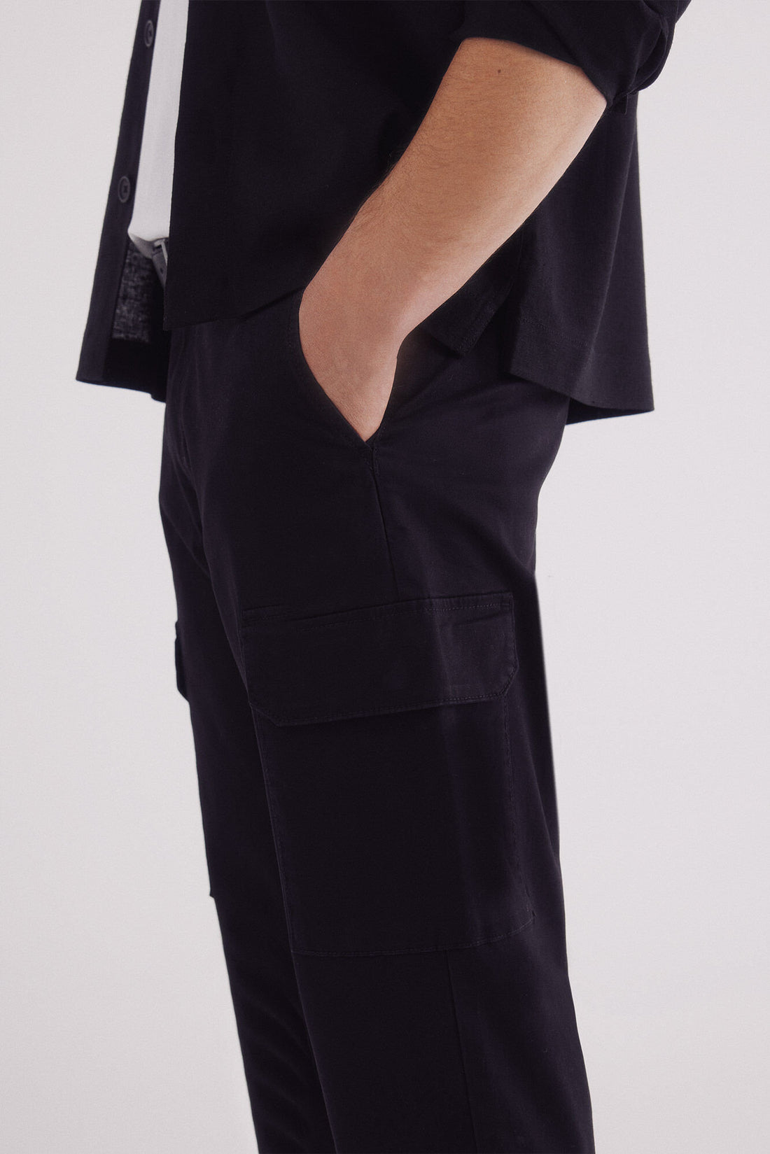 Springfield_Slim Fit Comfort Cargo Chinos_1559339_01_02