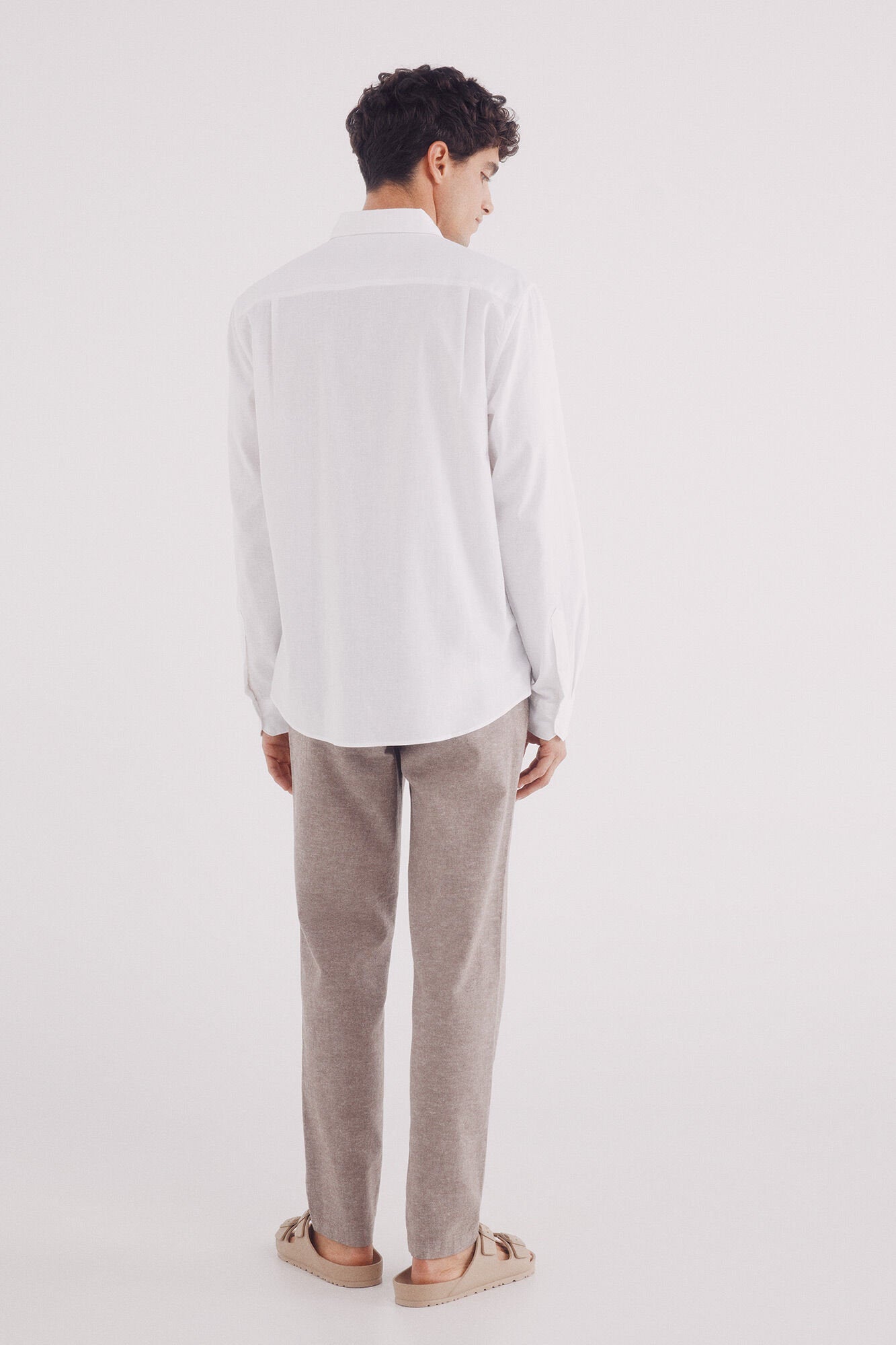 Springfield_Slim Fit Linen Chinos Trousers_1559348_35_03