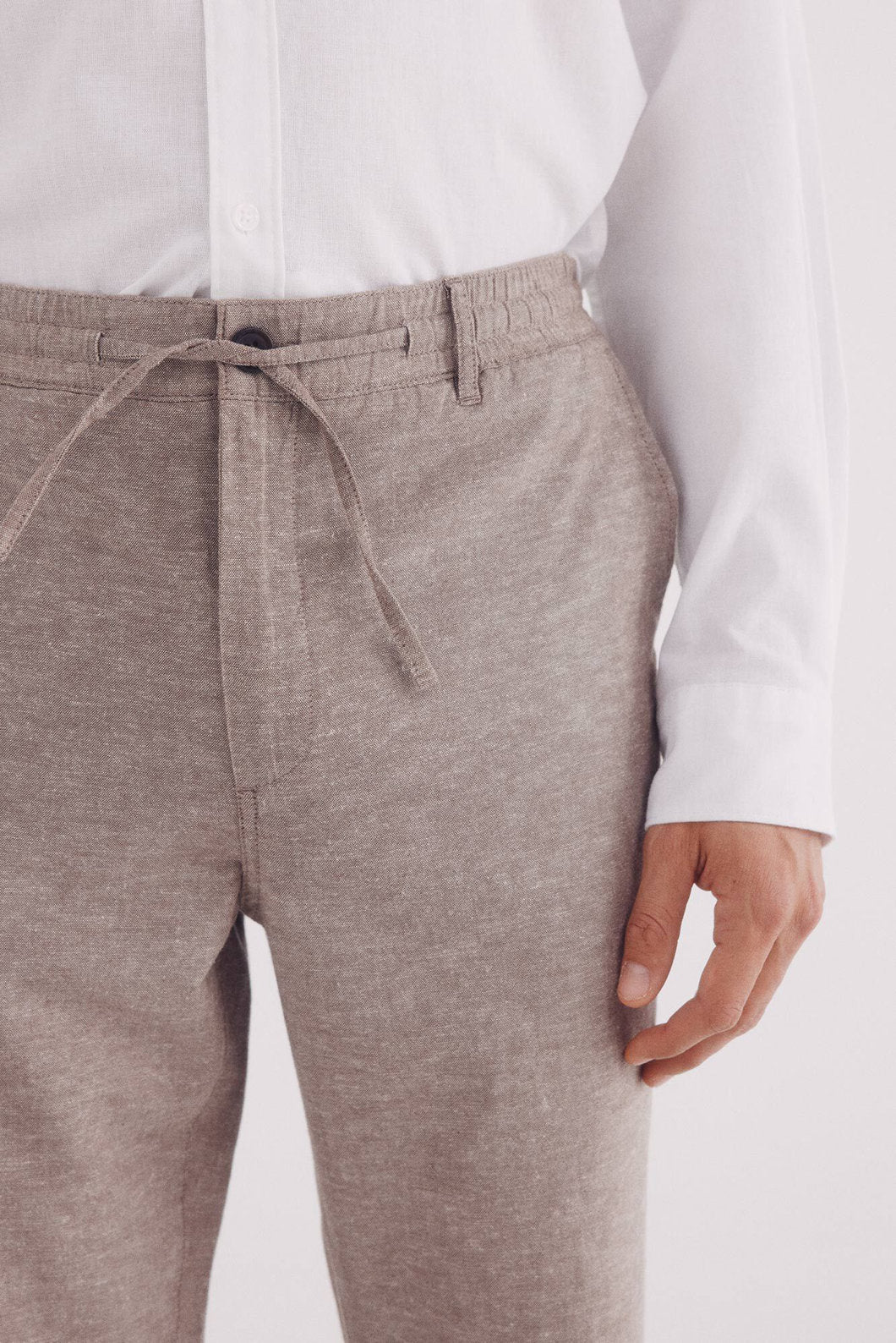 Springfield_Slim Fit Linen Chinos Trousers_1559348_35_04