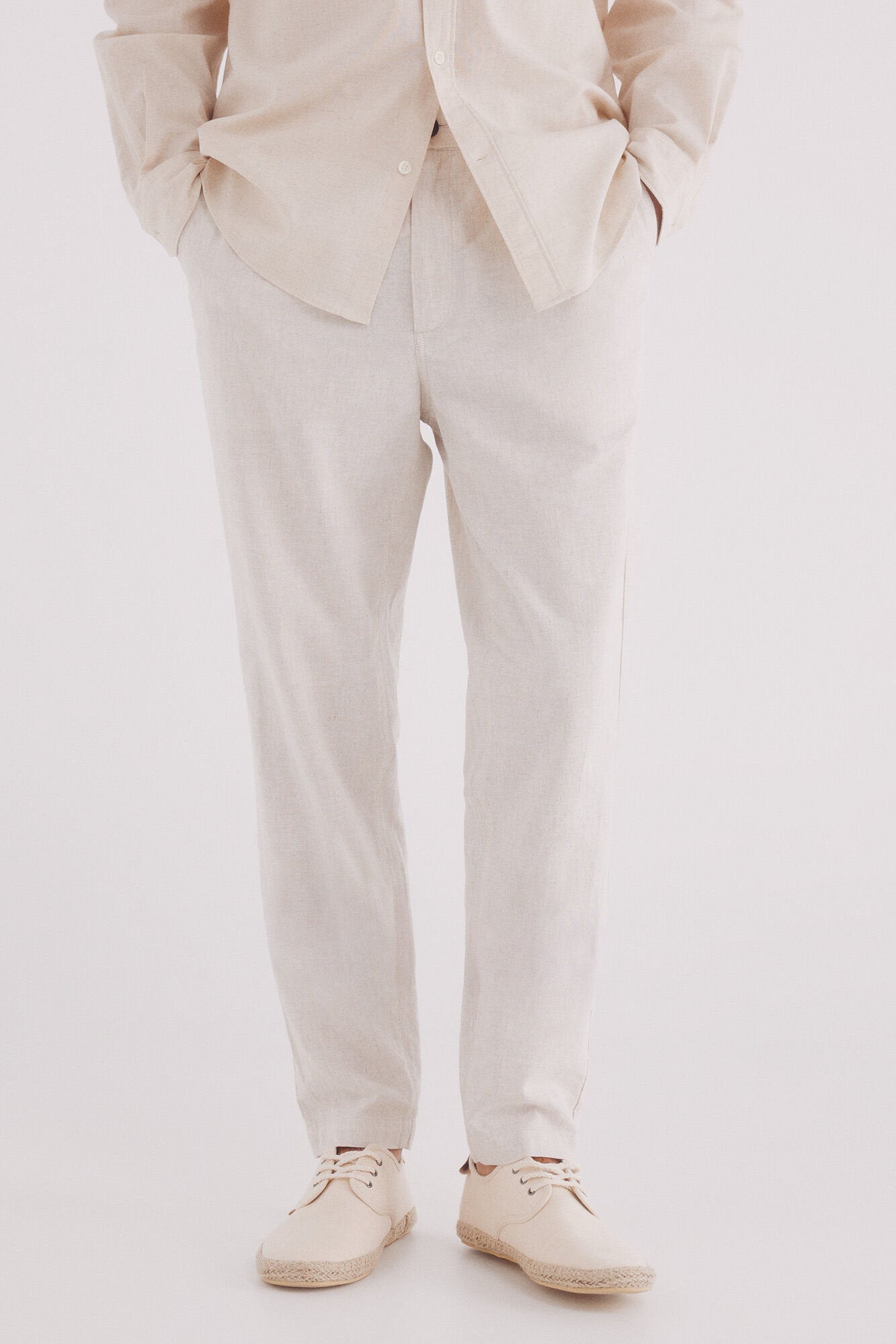 Springfield_Slim Fit Linen Chinos Trousers_1559348_97_03