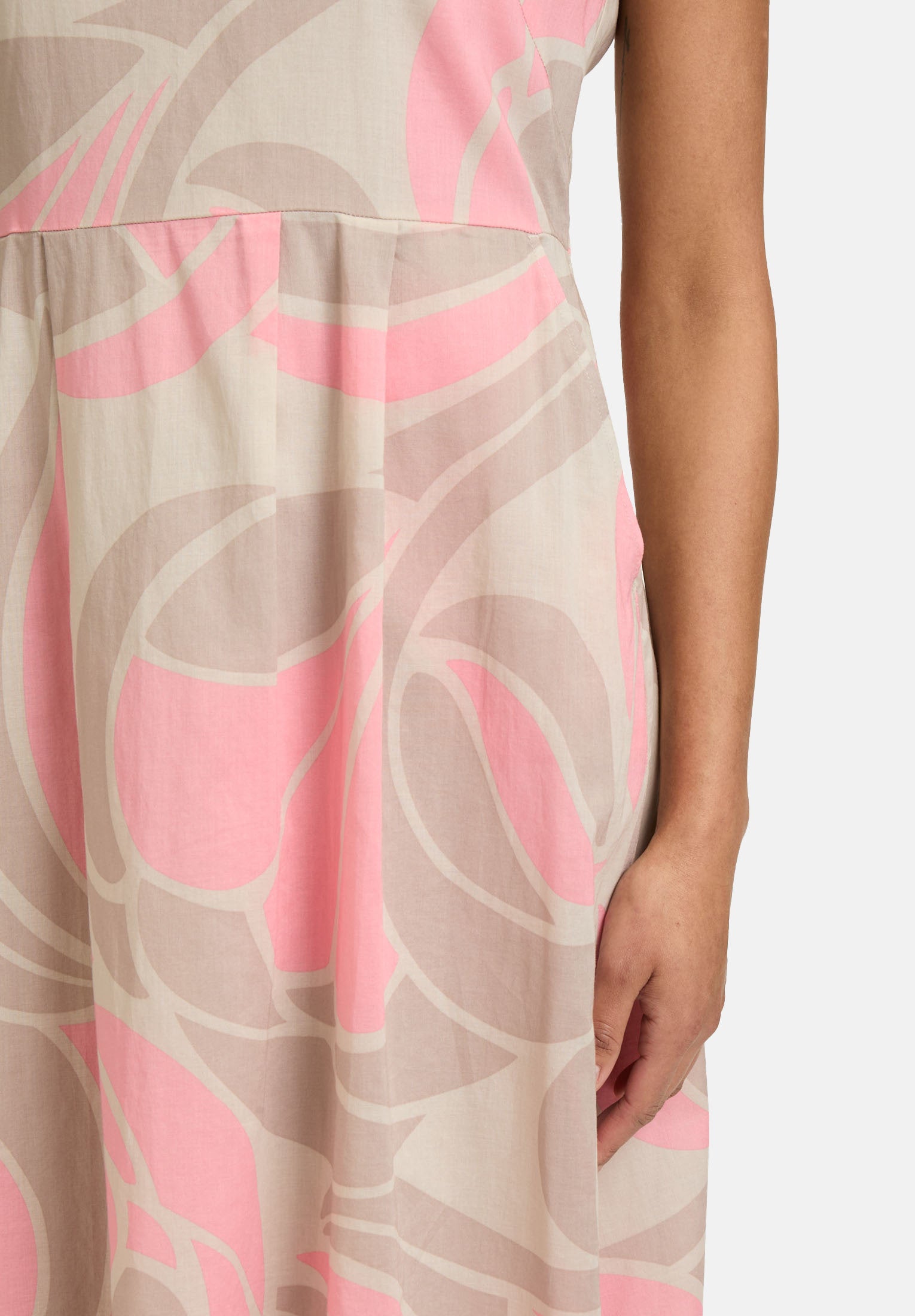 Betty Barclay_Sheath Dress Knee Length_1670-1148_1827_07