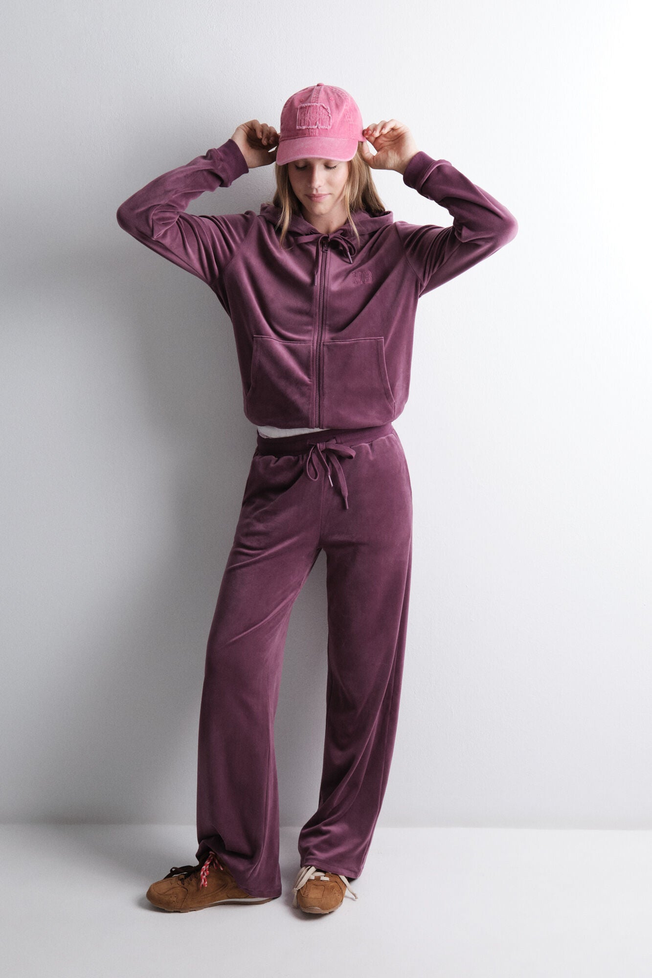 Women Secret_Brown_Soft Wine Velvet Trouser_1672058_68_03