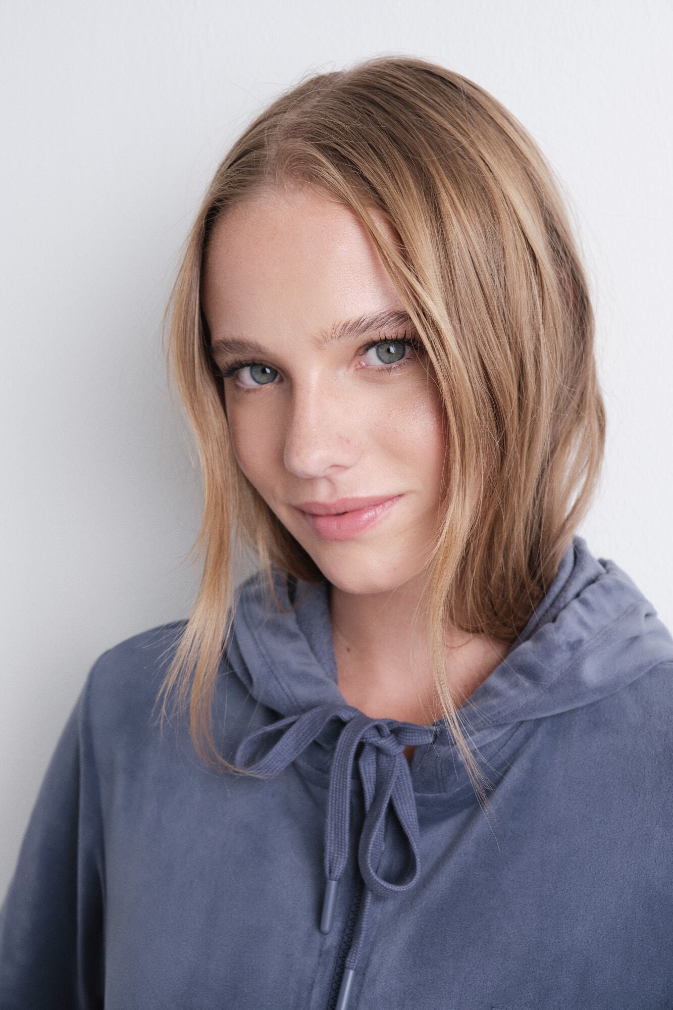 Women Secret_Blue_Blue Zip Fastening Velvet Jacket_1692014_15_04