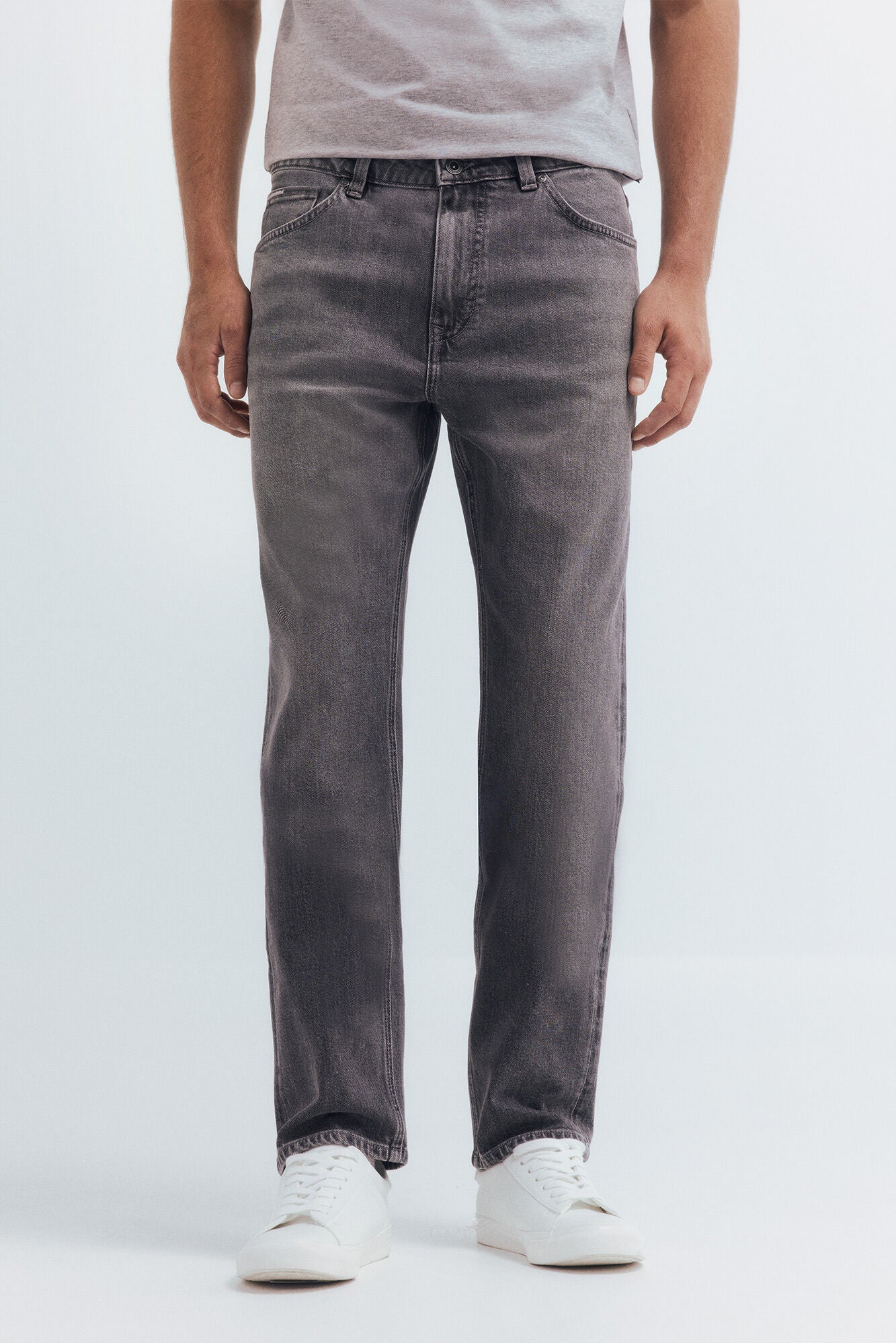 Springfield_Dark_Grey_Regular Fit Gray Wash Jeans_1752029_44_05