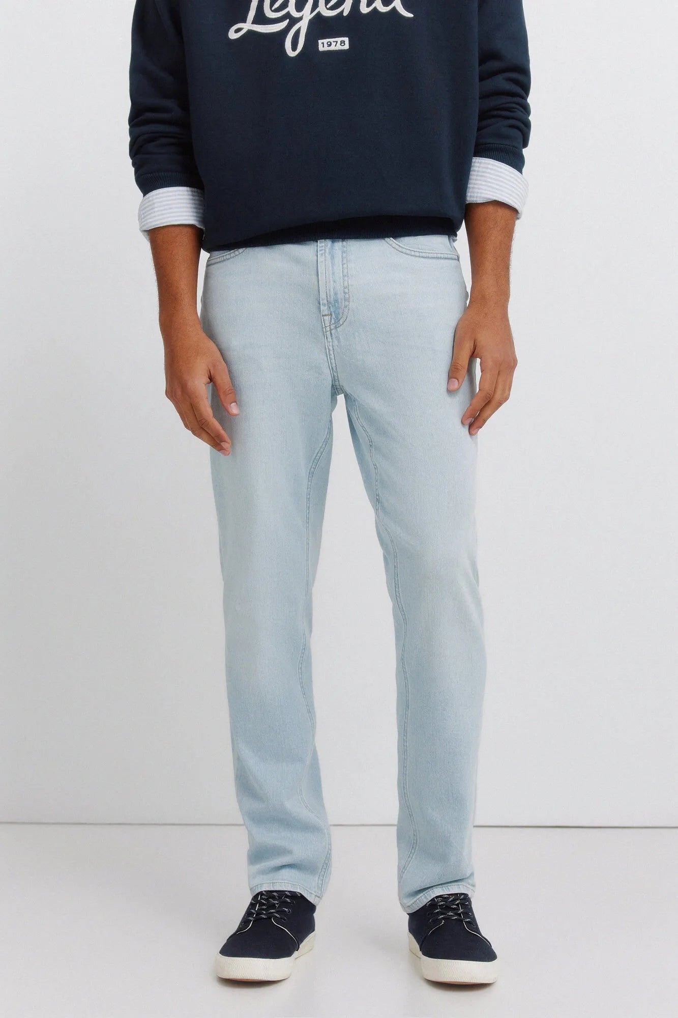 Springfield Blue Men Light Wash Ultralight Slim Fit Jeans SKU: 1753253_16 Image 02